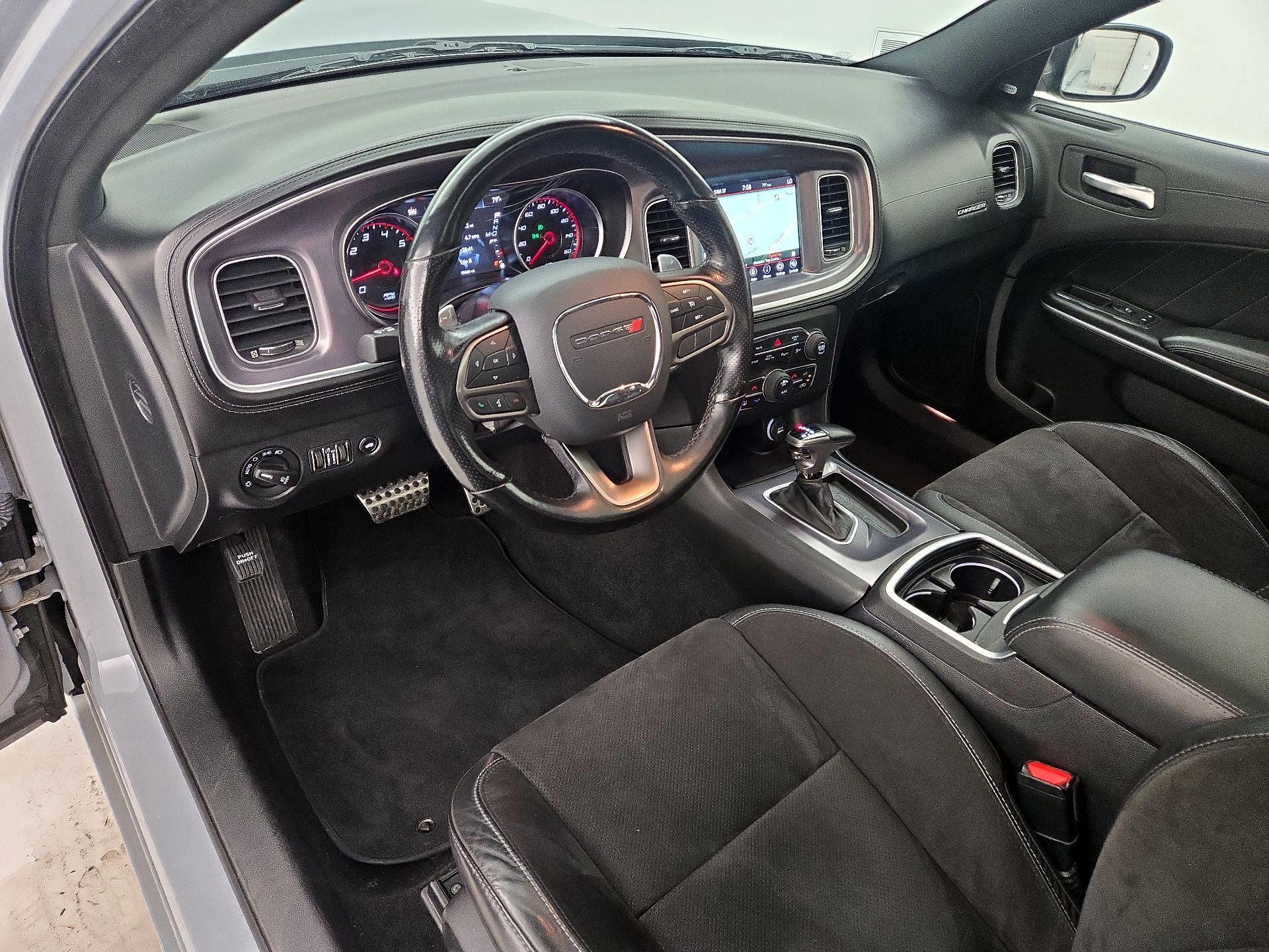 Thumbnail: 2020 Dodge Charger - 11