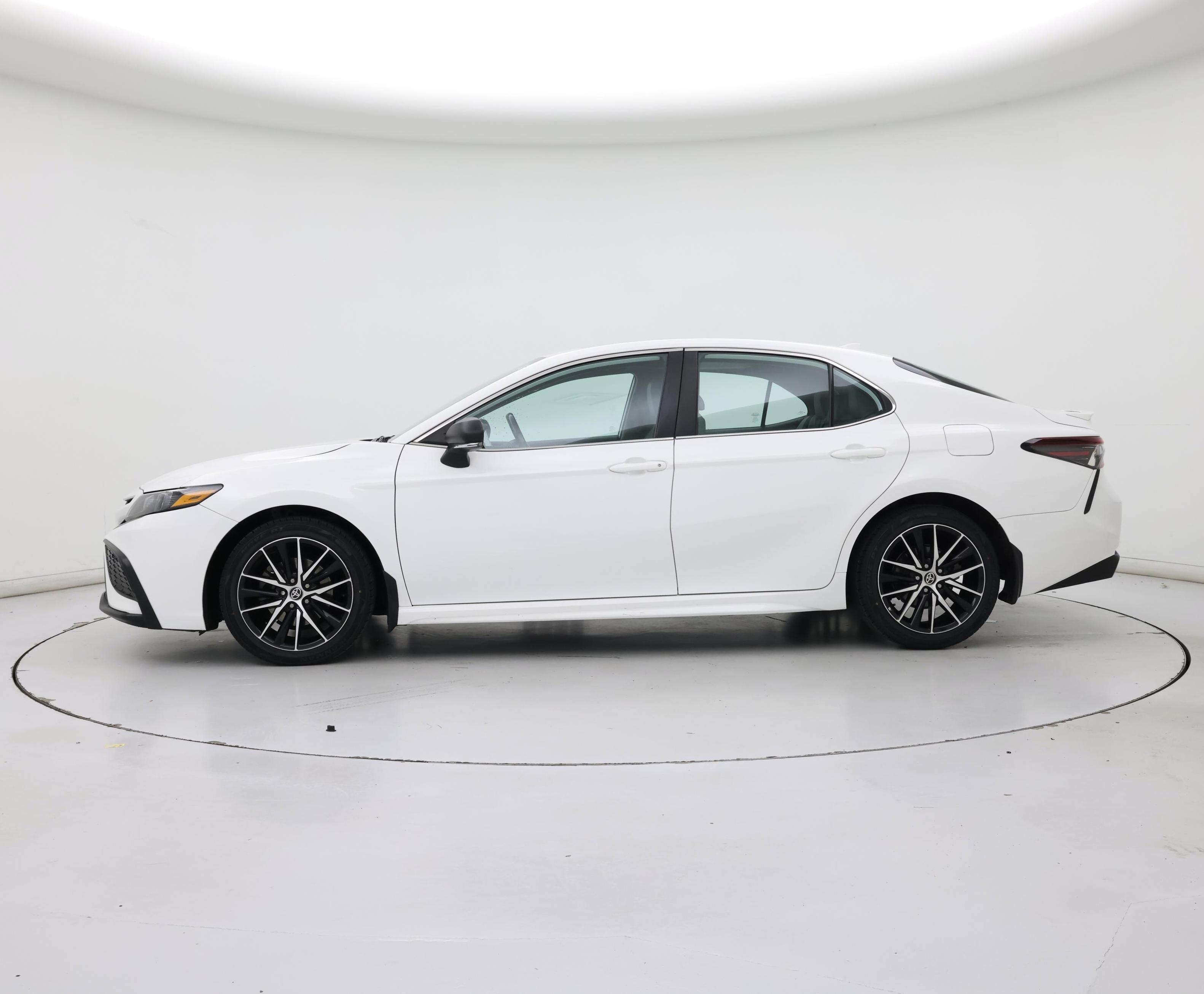 Thumbnail: 2023 Toyota Camry - 3