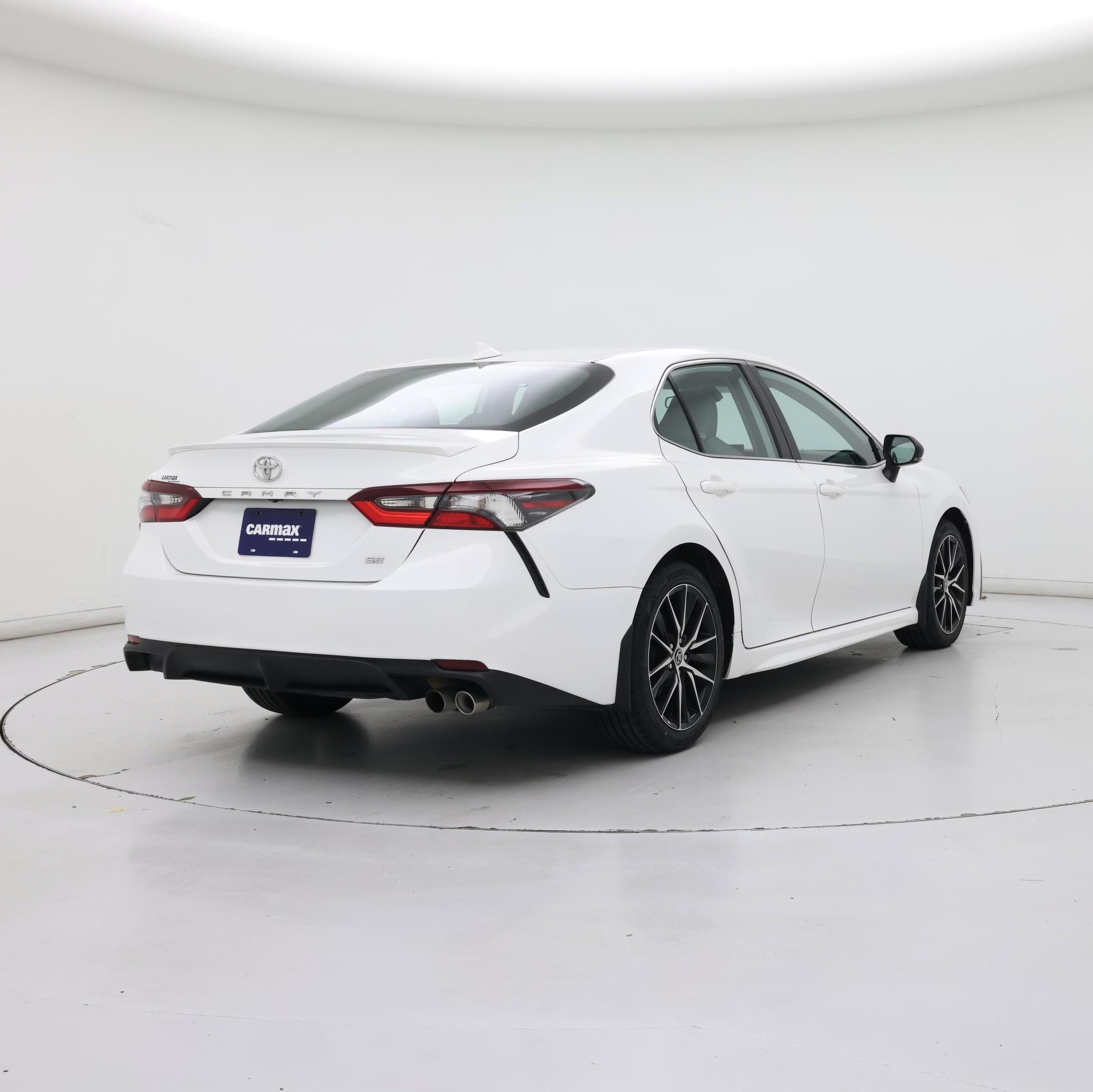 Thumbnail: 2023 Toyota Camry - 8