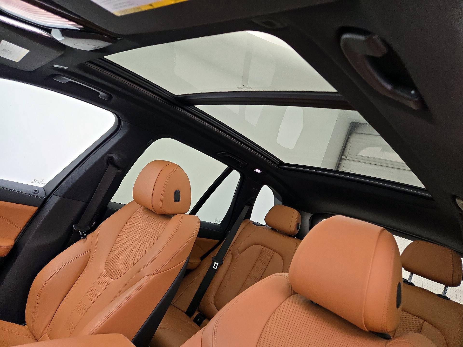 Thumbnail: 2021 BMW X5 - 19