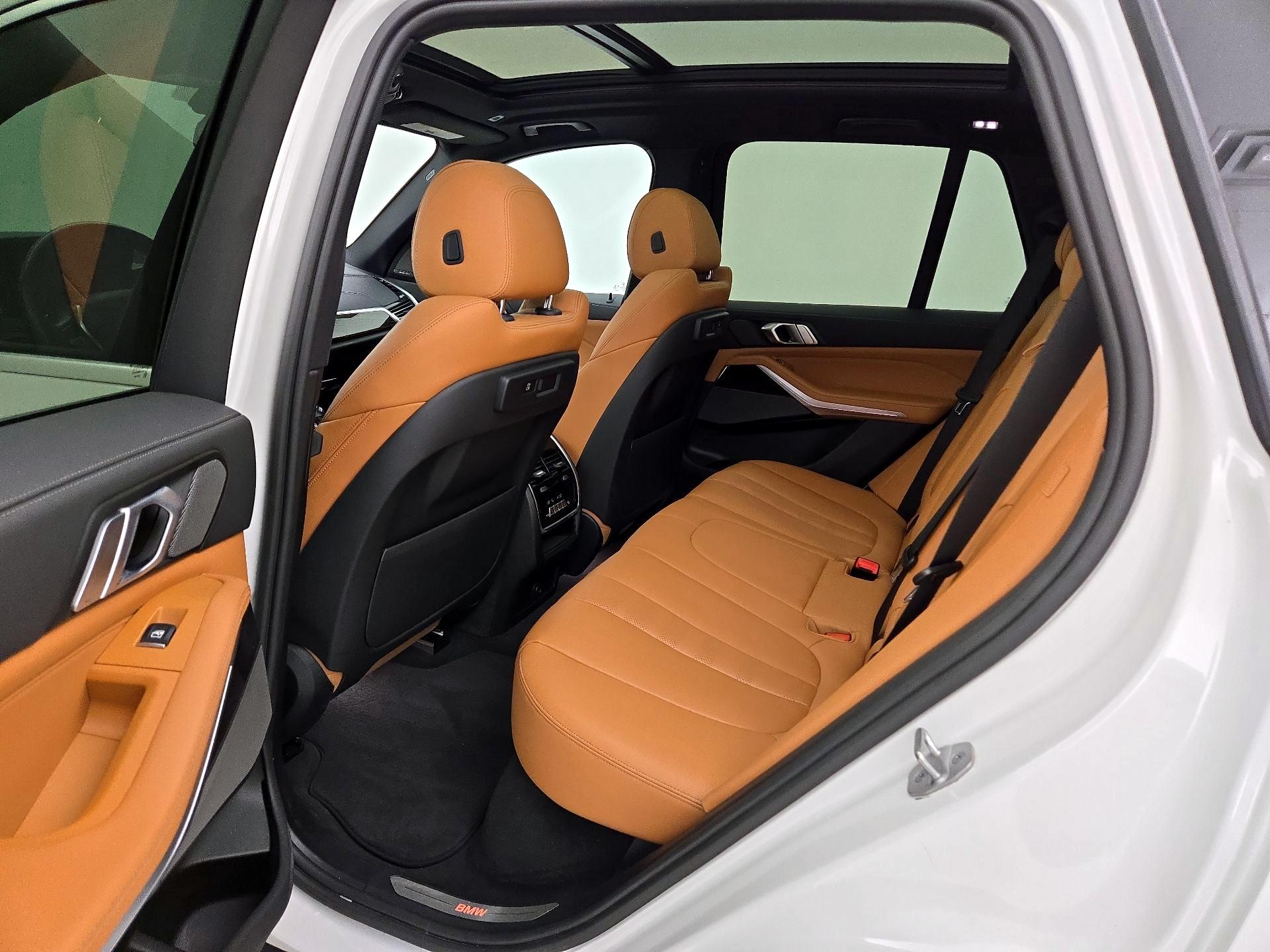 Thumbnail: 2021 BMW X5 - 20