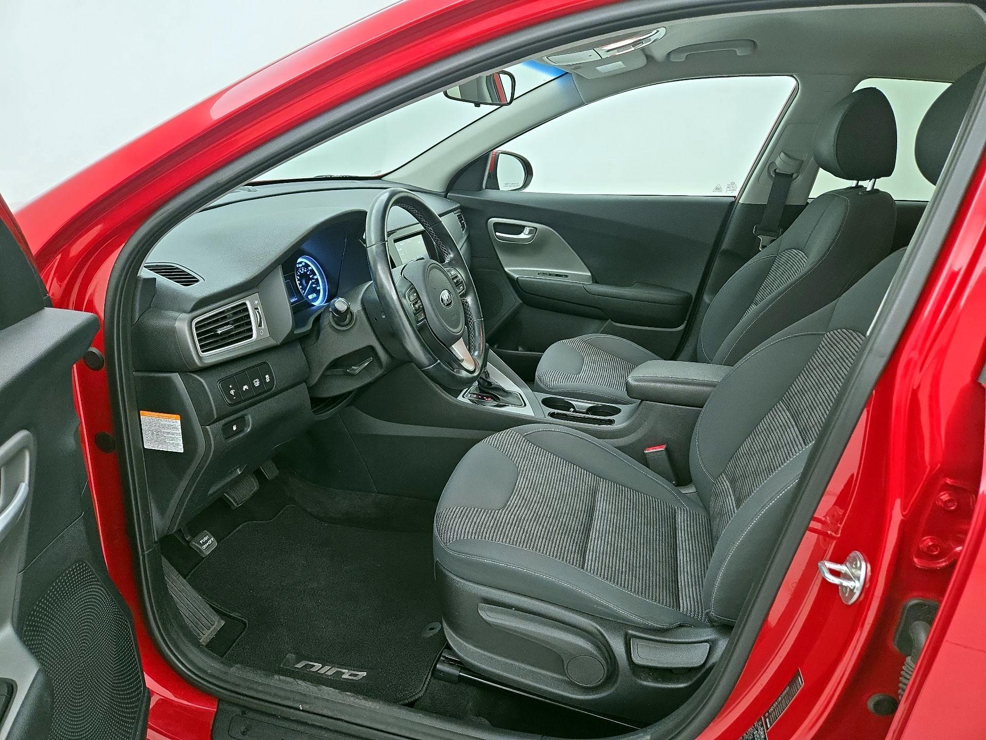 Thumbnail: 2019 Kia Niro - 11