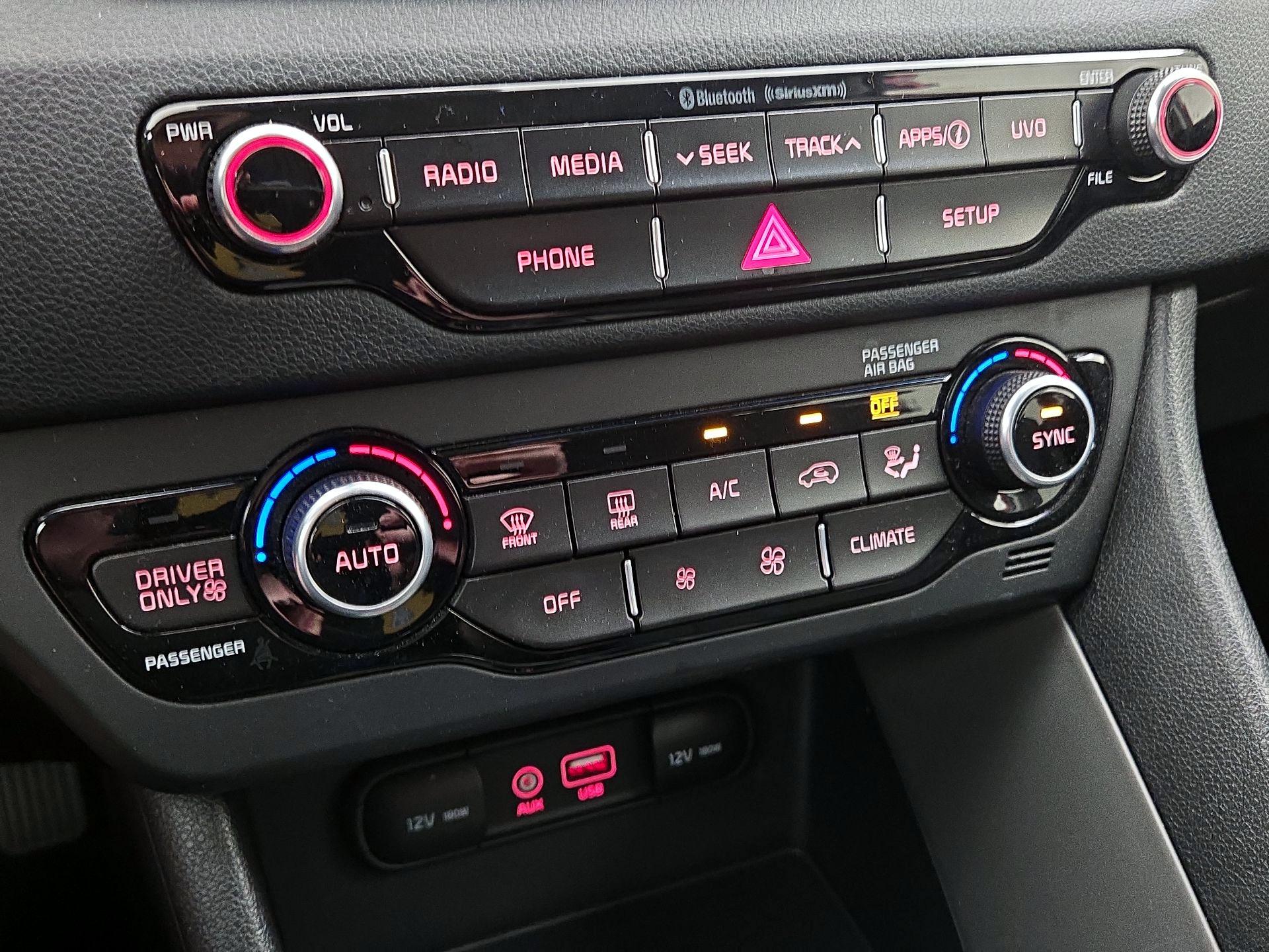 Thumbnail: 2019 Kia Niro - 16