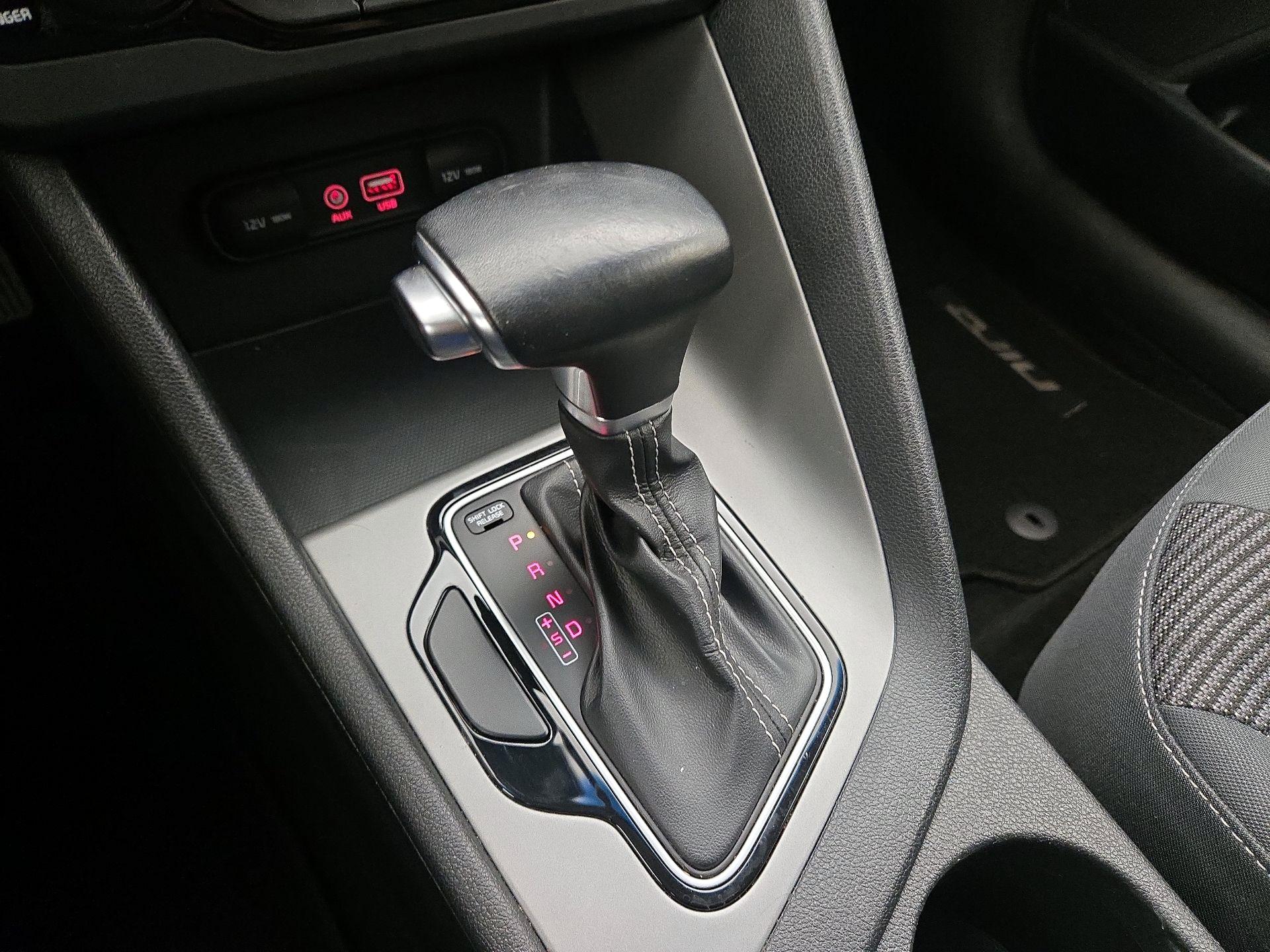 Thumbnail: 2019 Kia Niro - 17