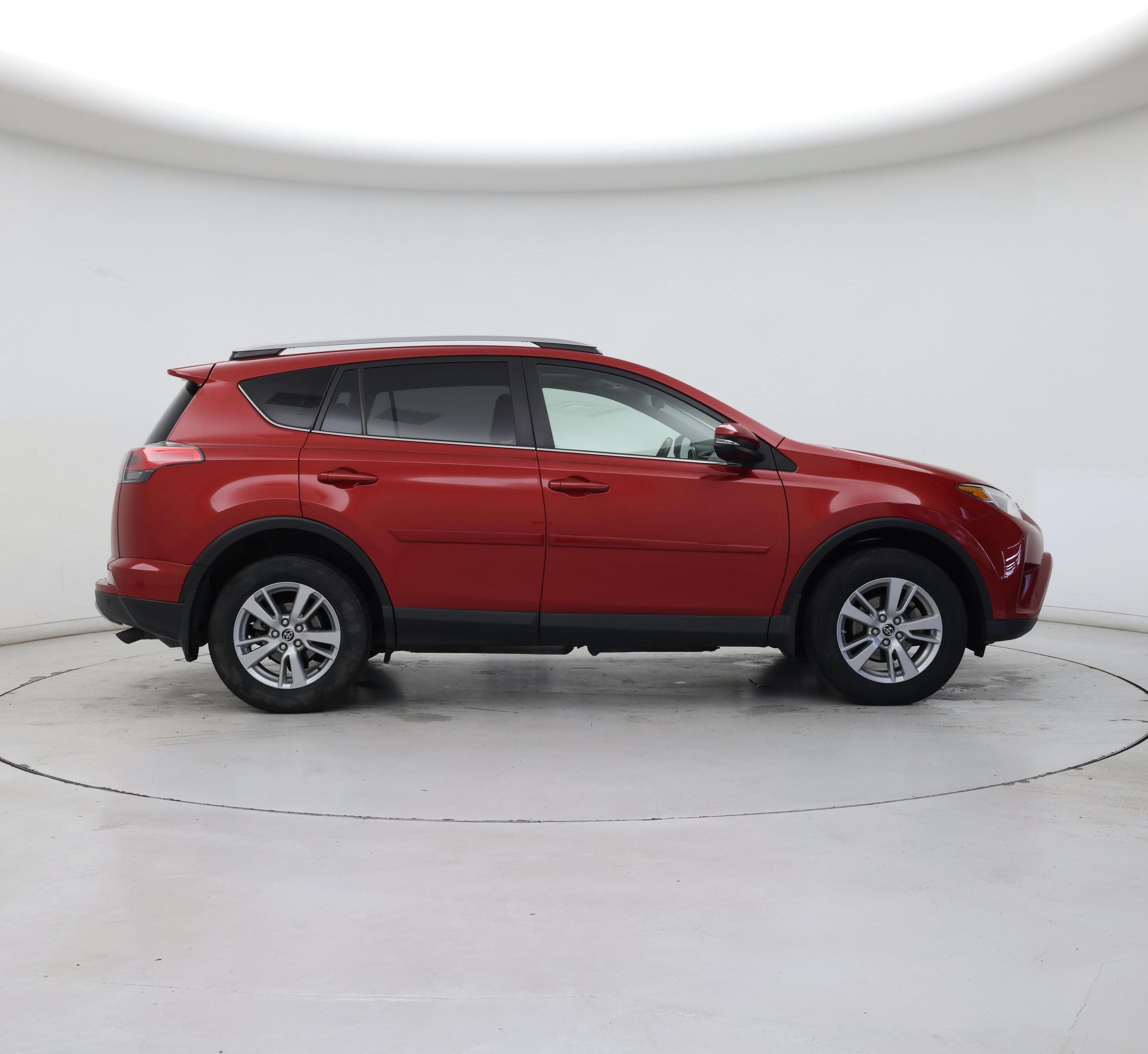 Thumbnail: 2017 Toyota RAV4 - 7