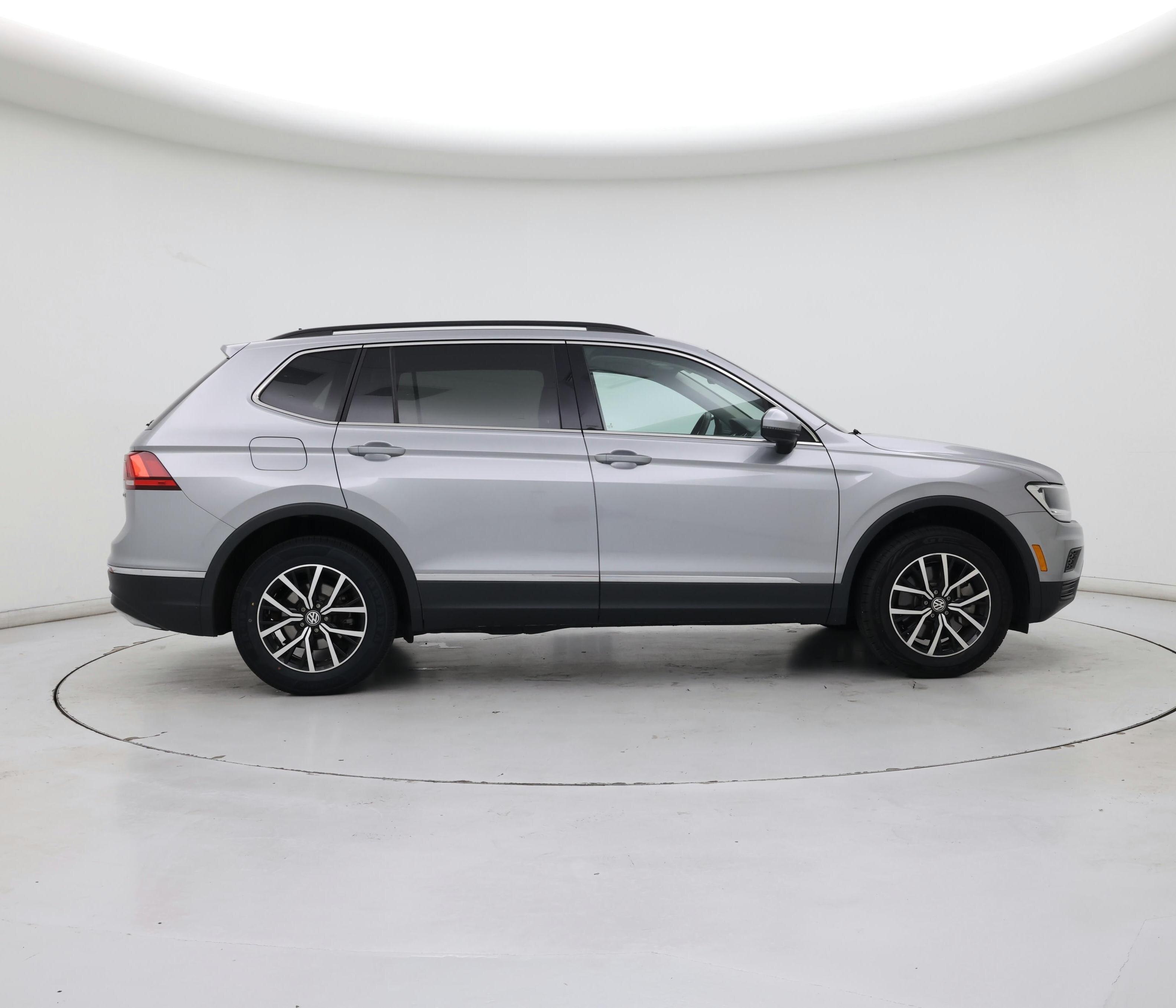 Thumbnail: 2021 Volkswagen Tiguan - 7