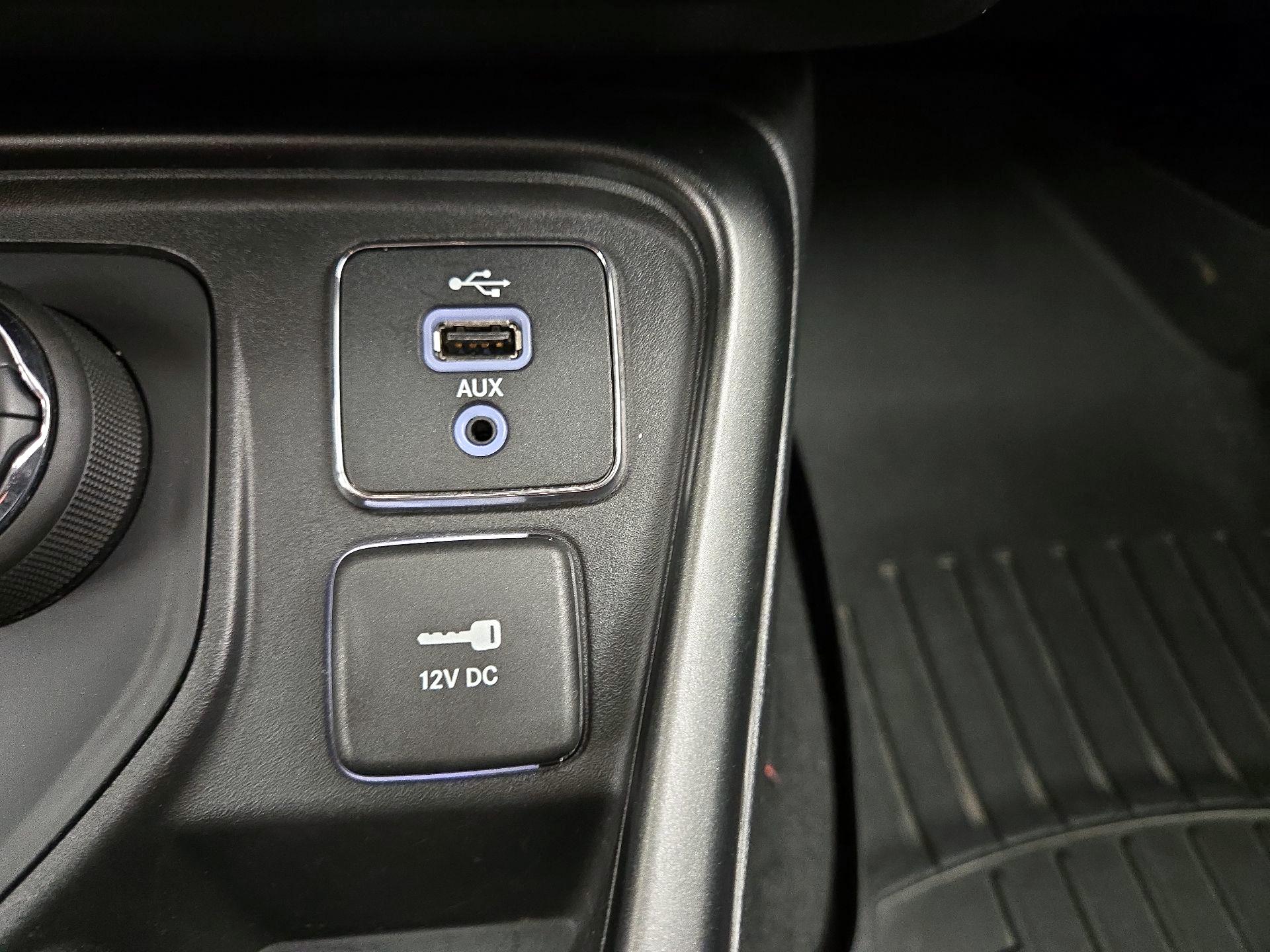 Thumbnail: 2017 Jeep Compass - 18