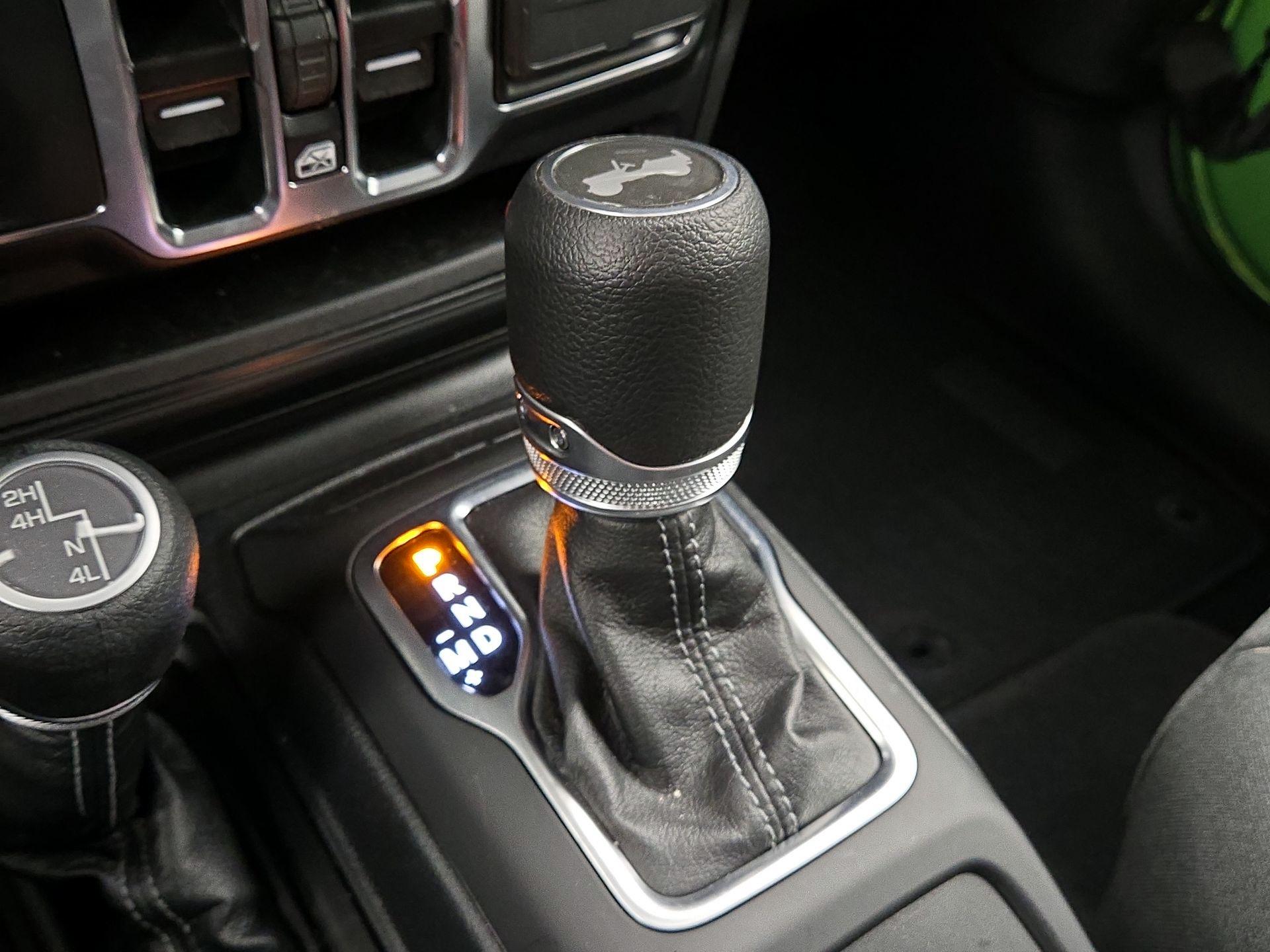 Thumbnail: 2025 Jeep Wrangler - 17