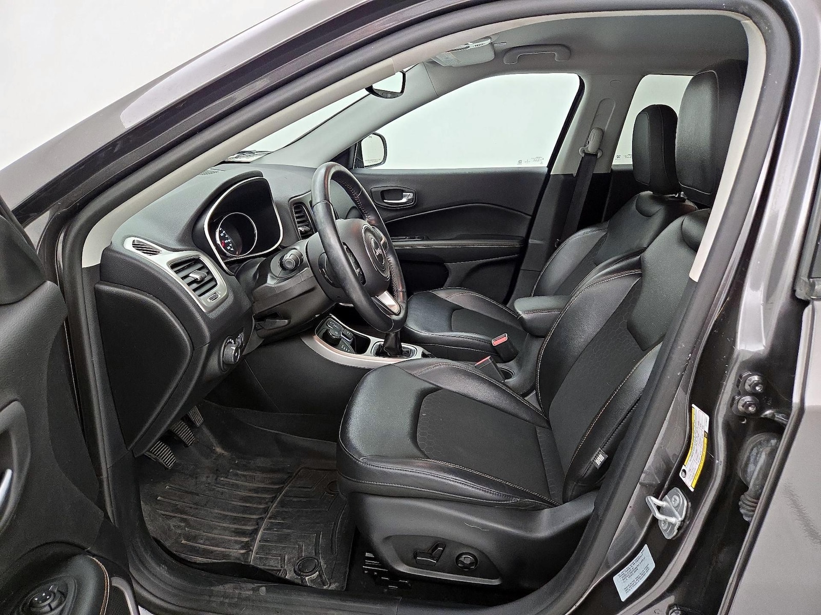 2018 Jeep Compass Latitude - Photo 12