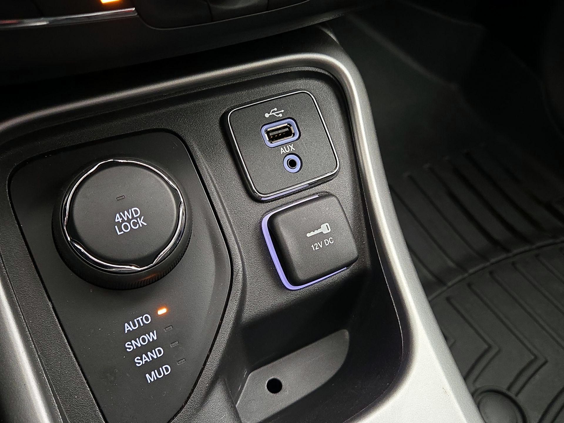 Thumbnail: 2018 Jeep Compass - 18