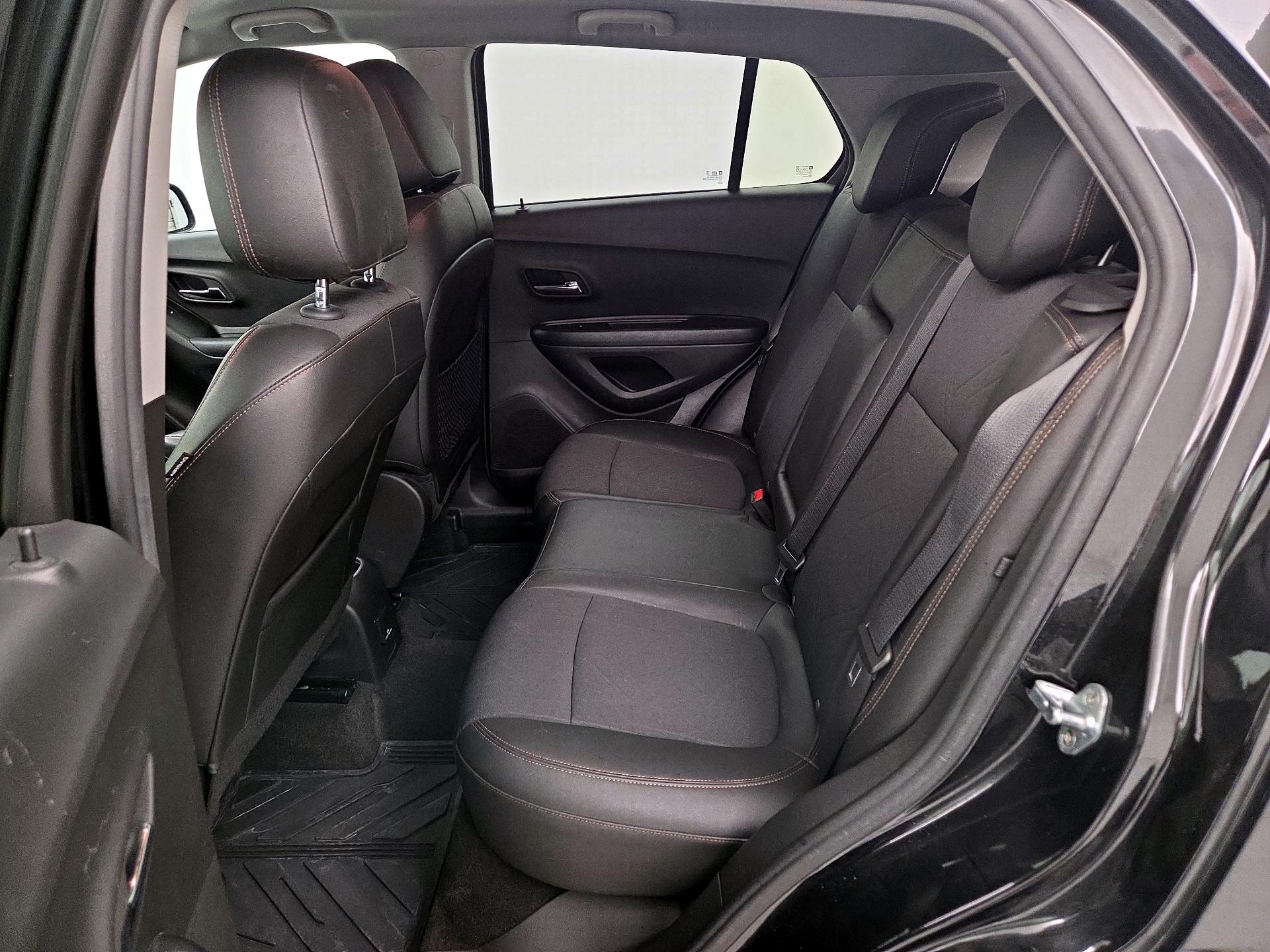 Thumbnail: 2022 Chevrolet Trax - 19