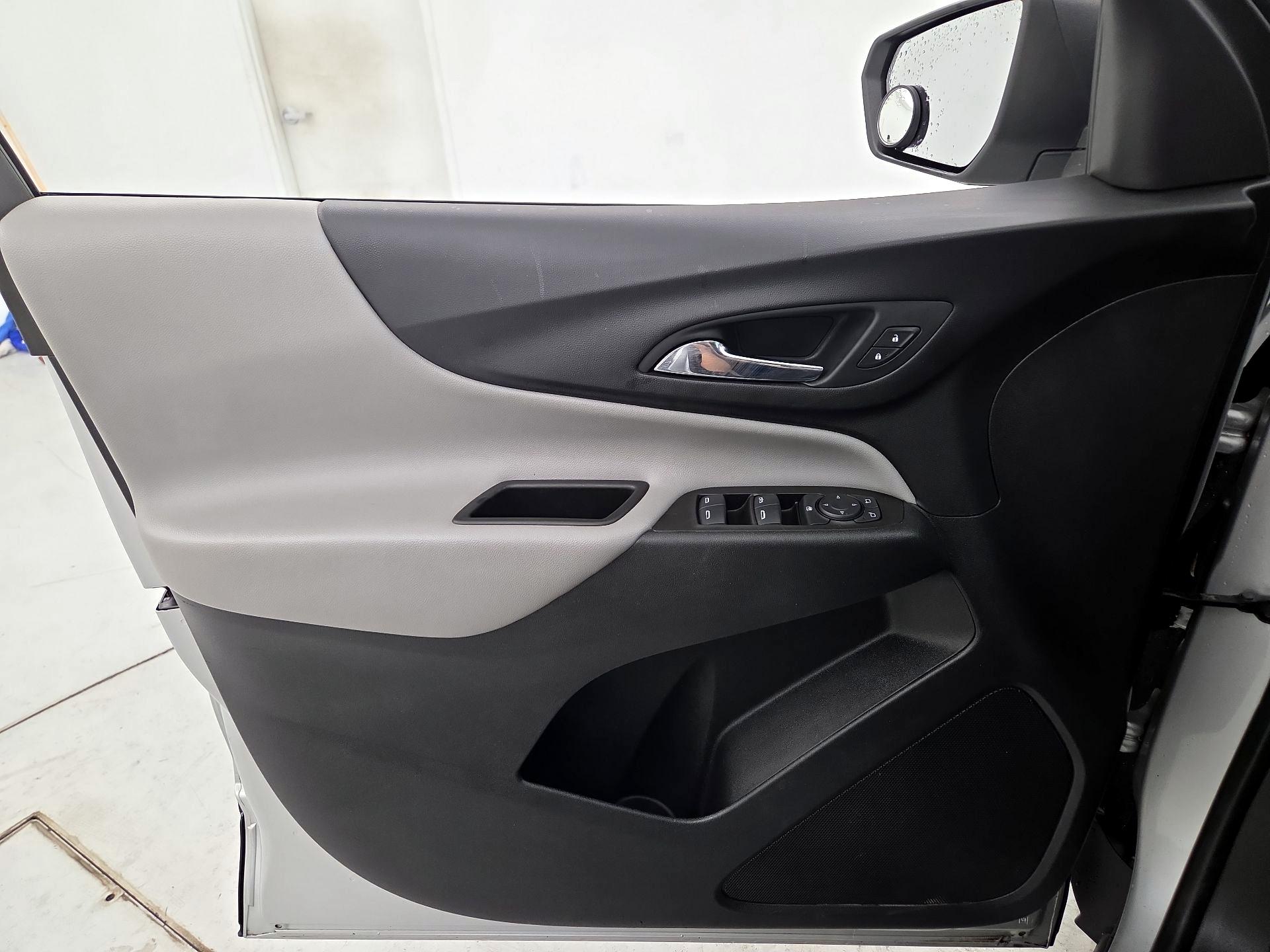 Thumbnail: 2021 Chevrolet Equinox - 12