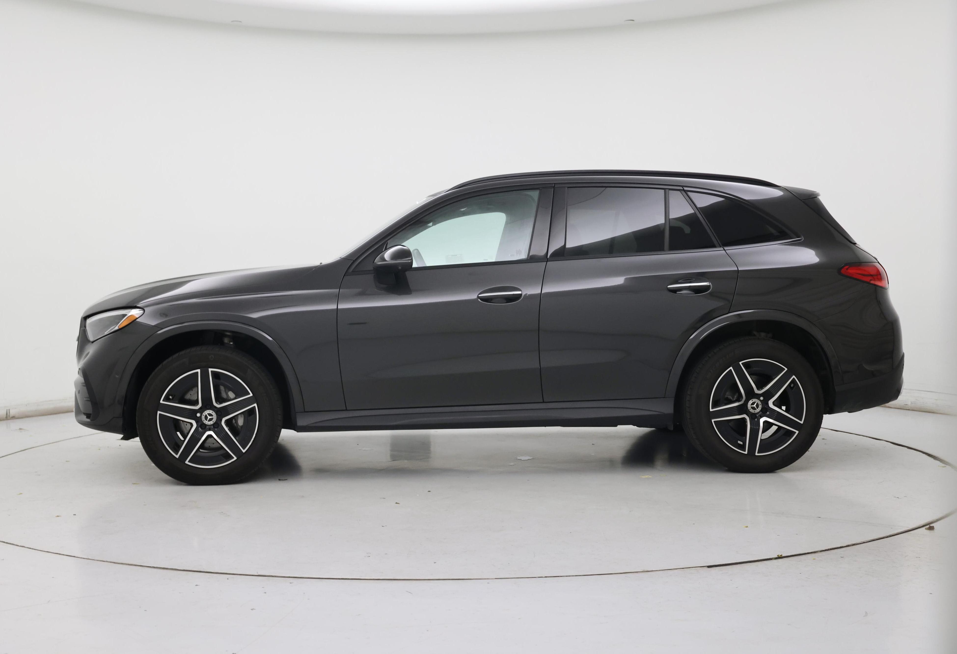 Thumbnail: 2024 Mercedes-Benz GLC - 3