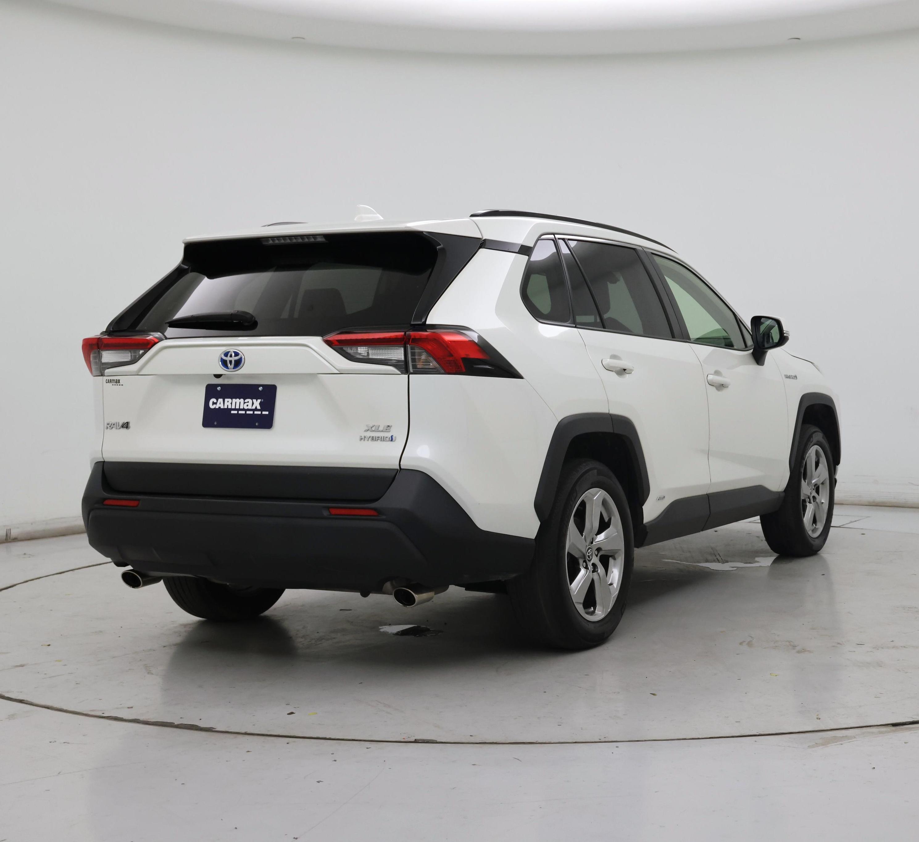 Thumbnail: 2021 Toyota RAV4 - 8