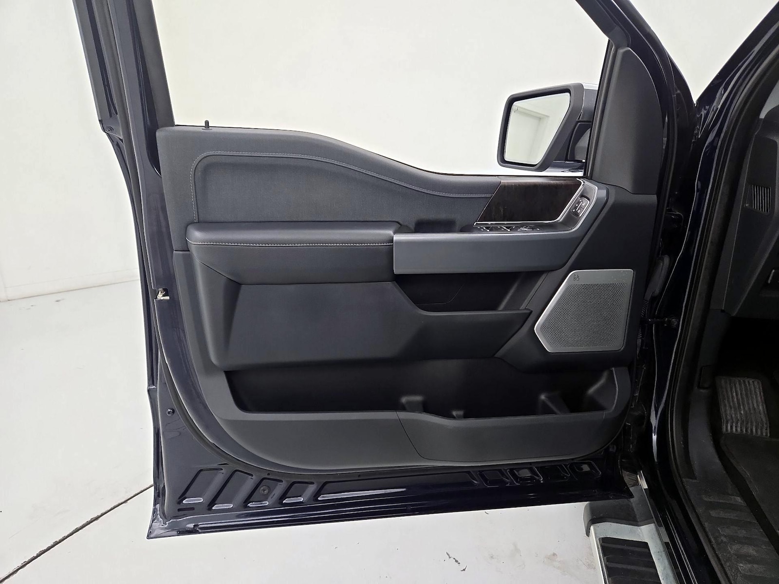 2022 Ford F-150 Lariat - Photo 13