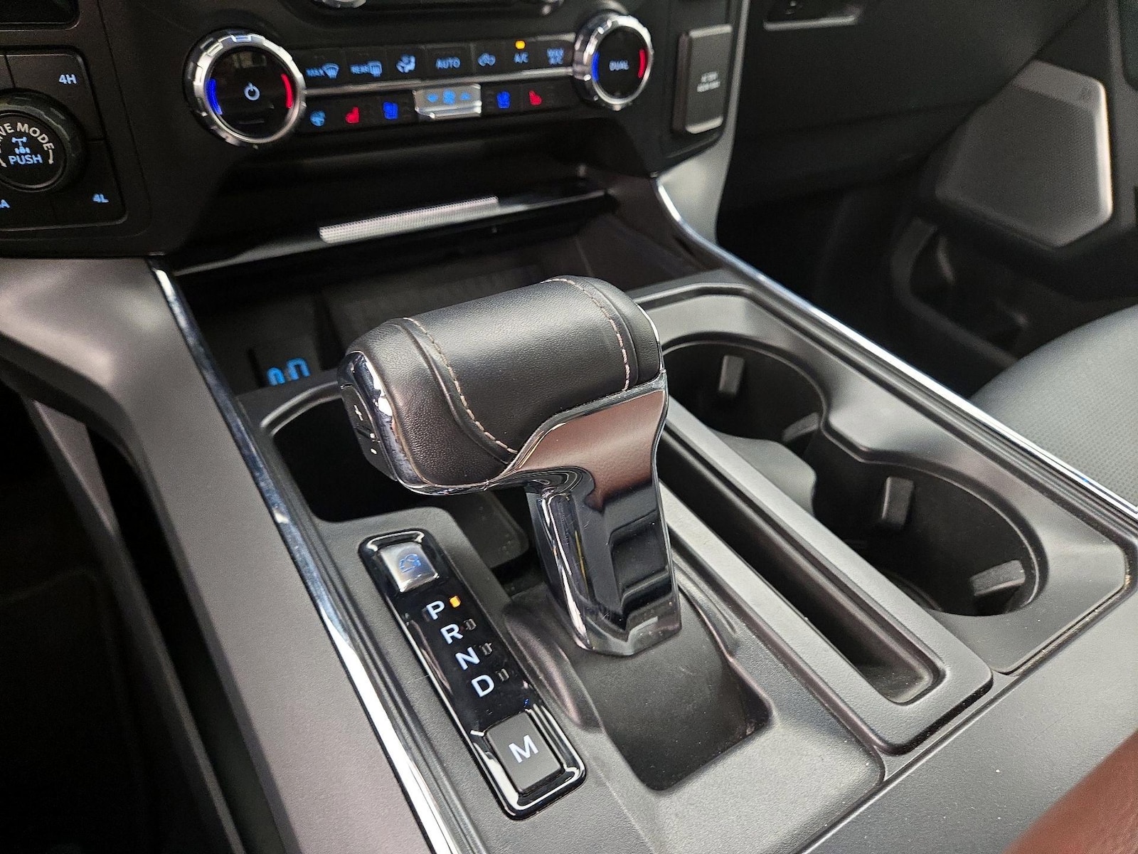 2022 Ford F-150 Lariat - Photo 19