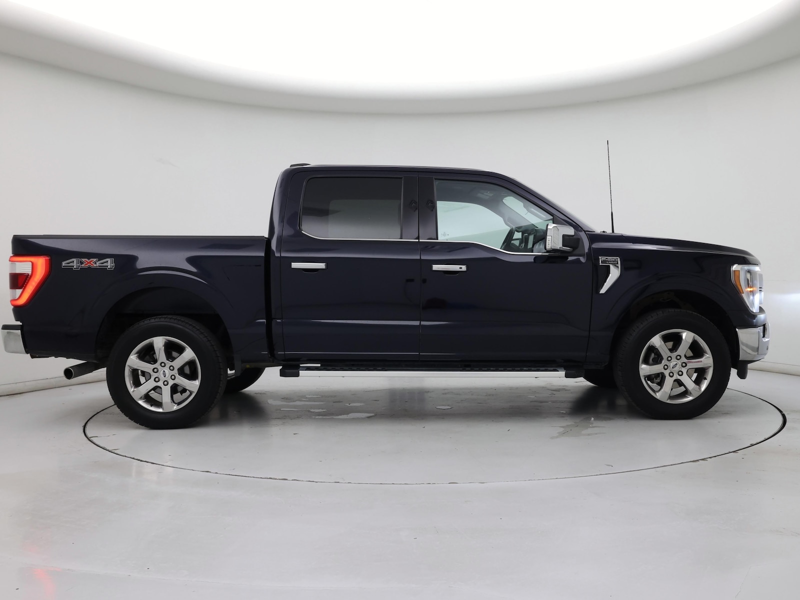 2022 Ford F-150 Lariat - Photo 8