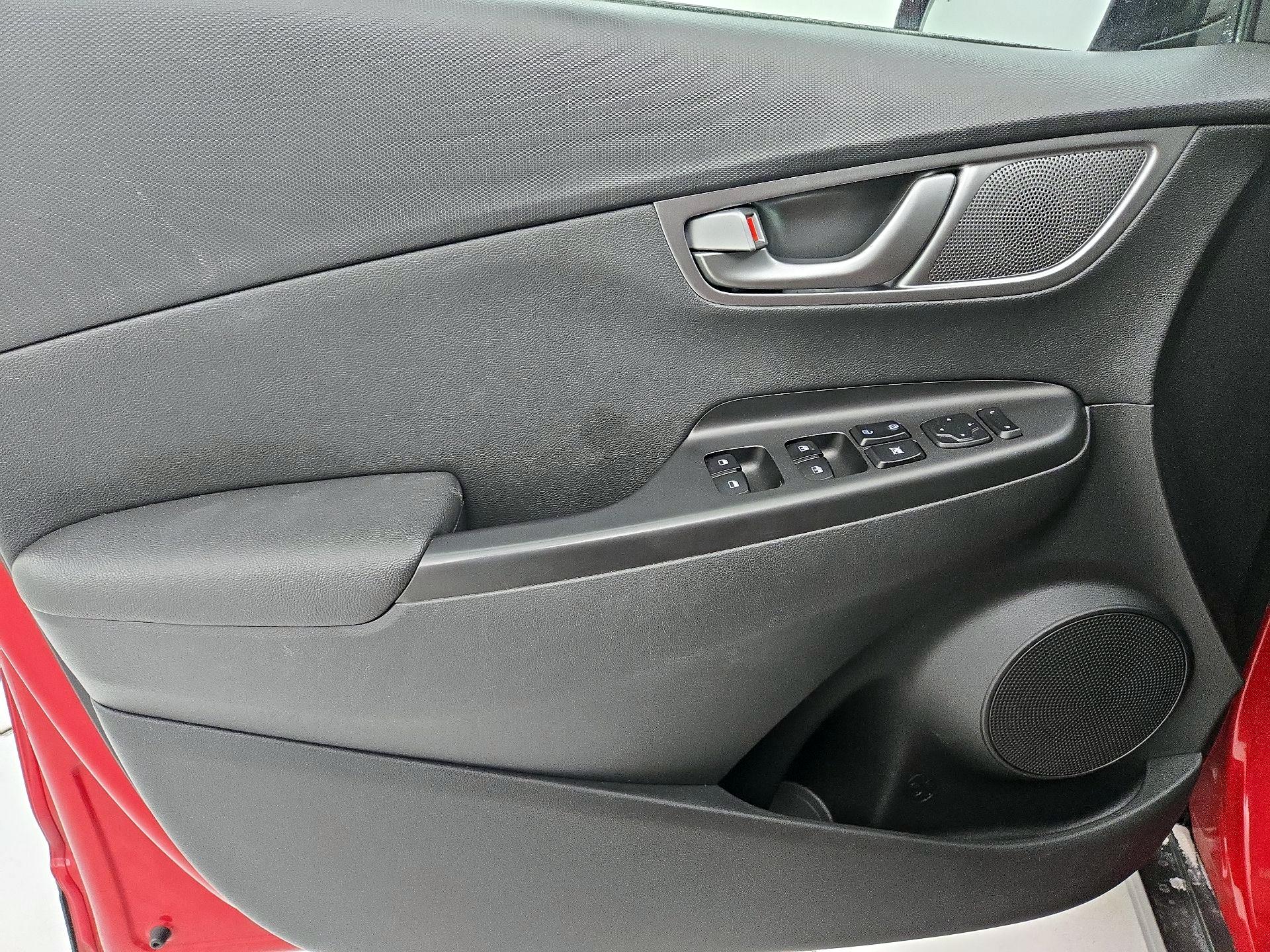 Thumbnail: 2021 Hyundai Kona - 12