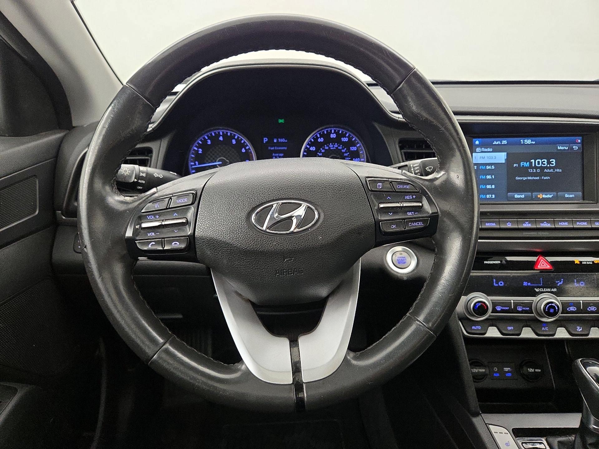 Thumbnail: 2020 Hyundai Elantra - 10
