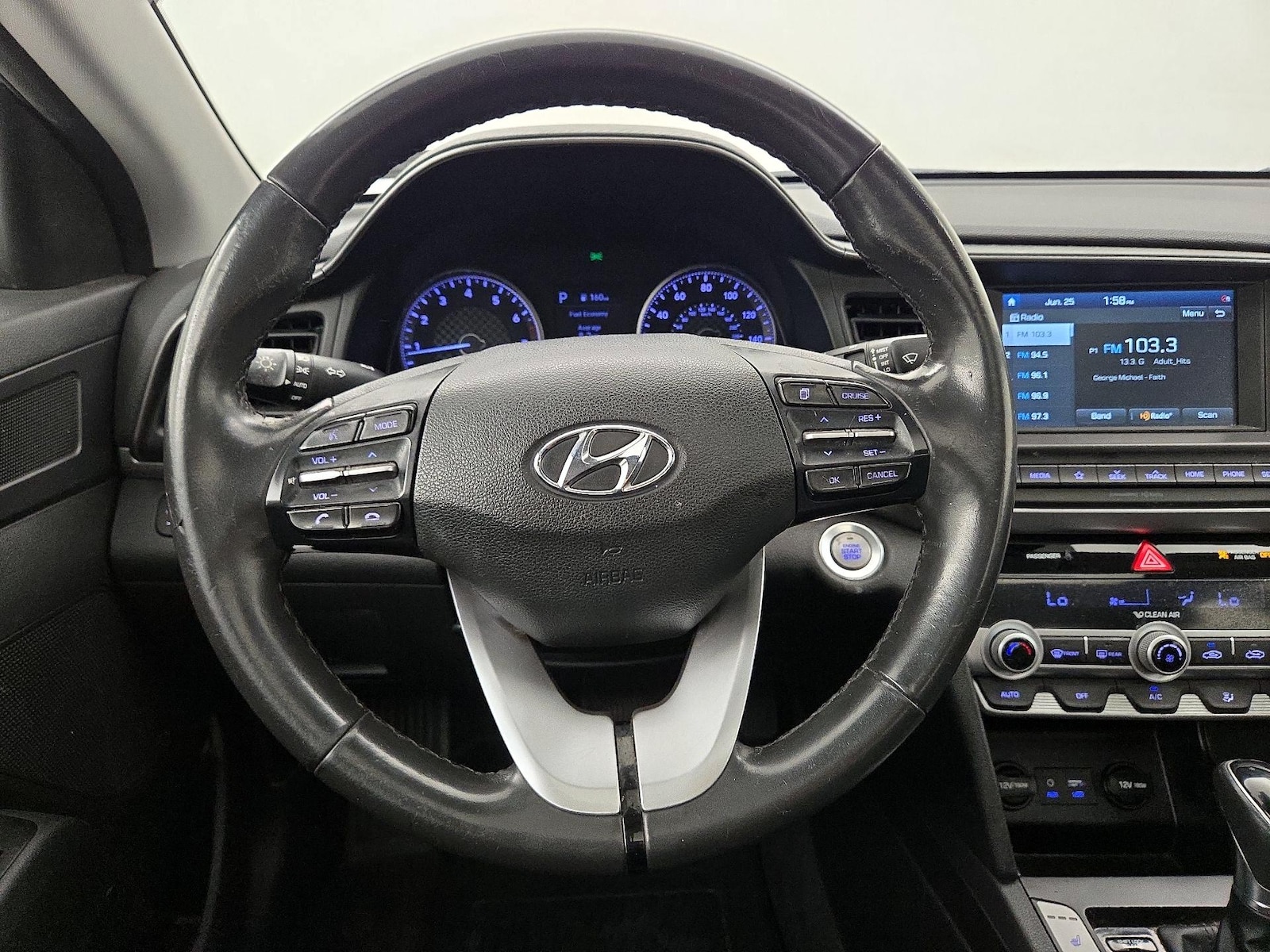2020 Hyundai Elantra Value Edition - Photo 11