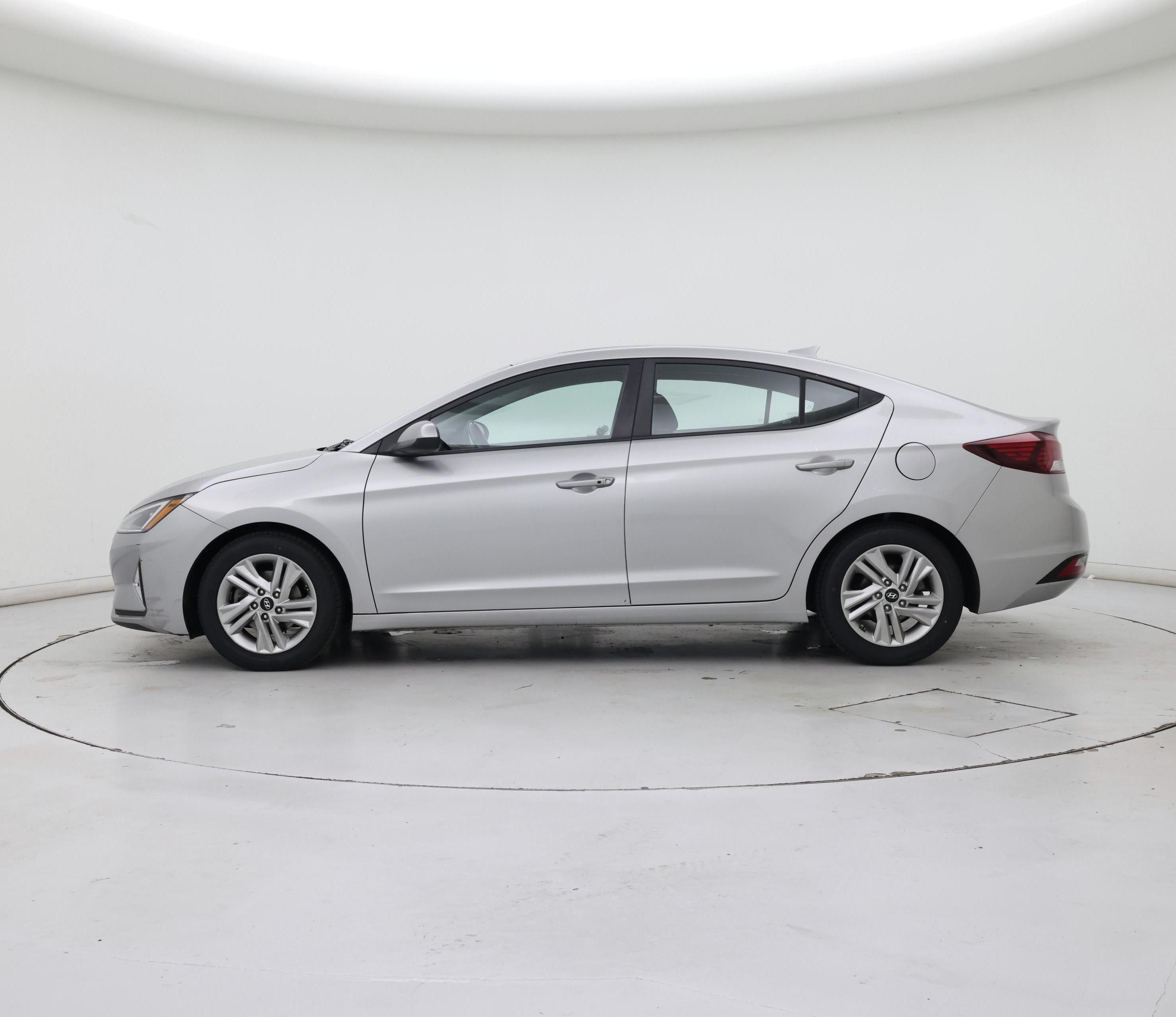 Thumbnail: 2020 Hyundai Elantra - 3