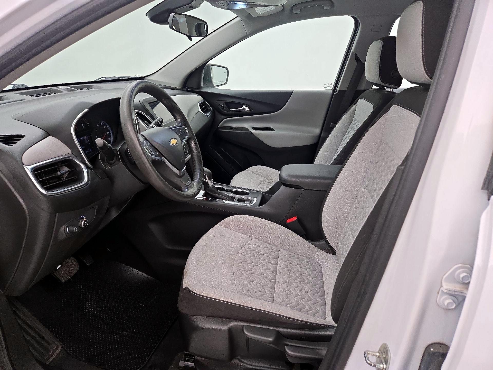 Thumbnail: 2022 Chevrolet Equinox - 11