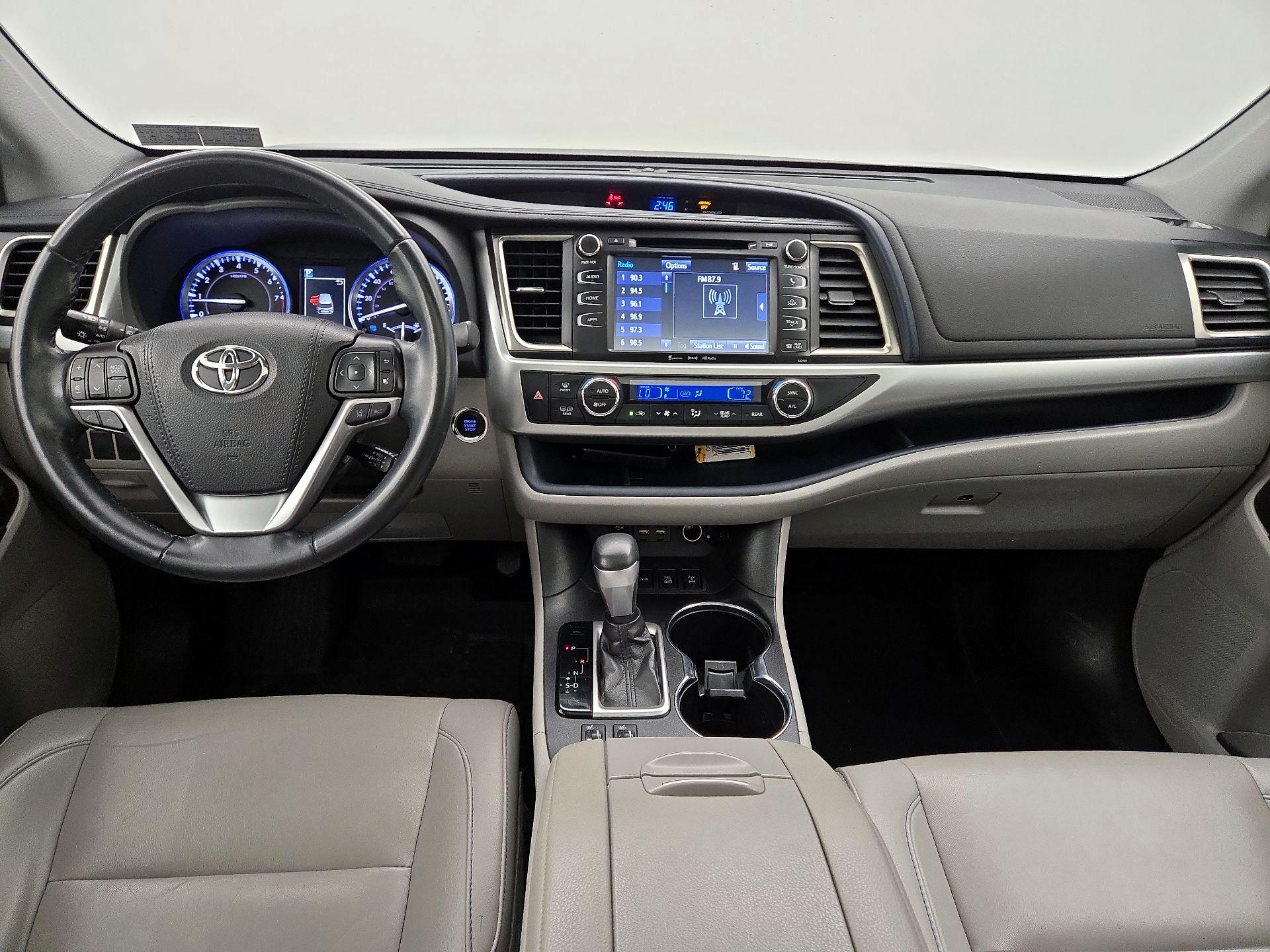Thumbnail: 2019 Toyota Highlander - 11