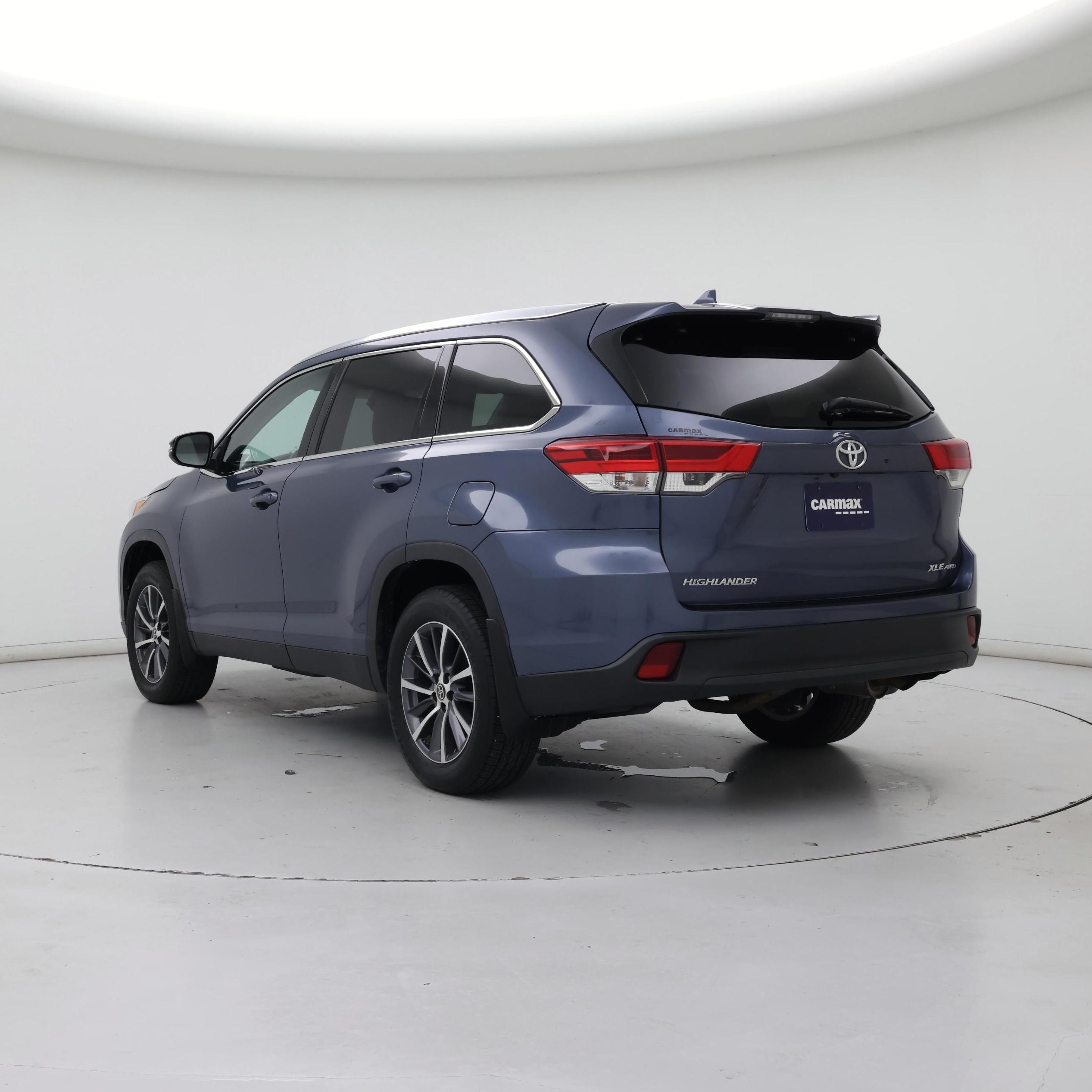 Thumbnail: 2019 Toyota Highlander - 2