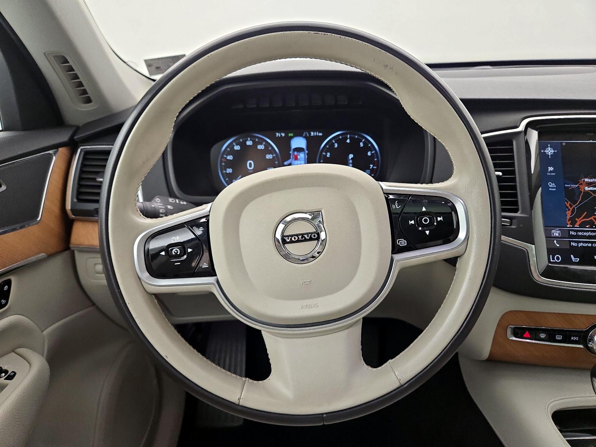 Thumbnail: 2022 Volvo XC90 - 10