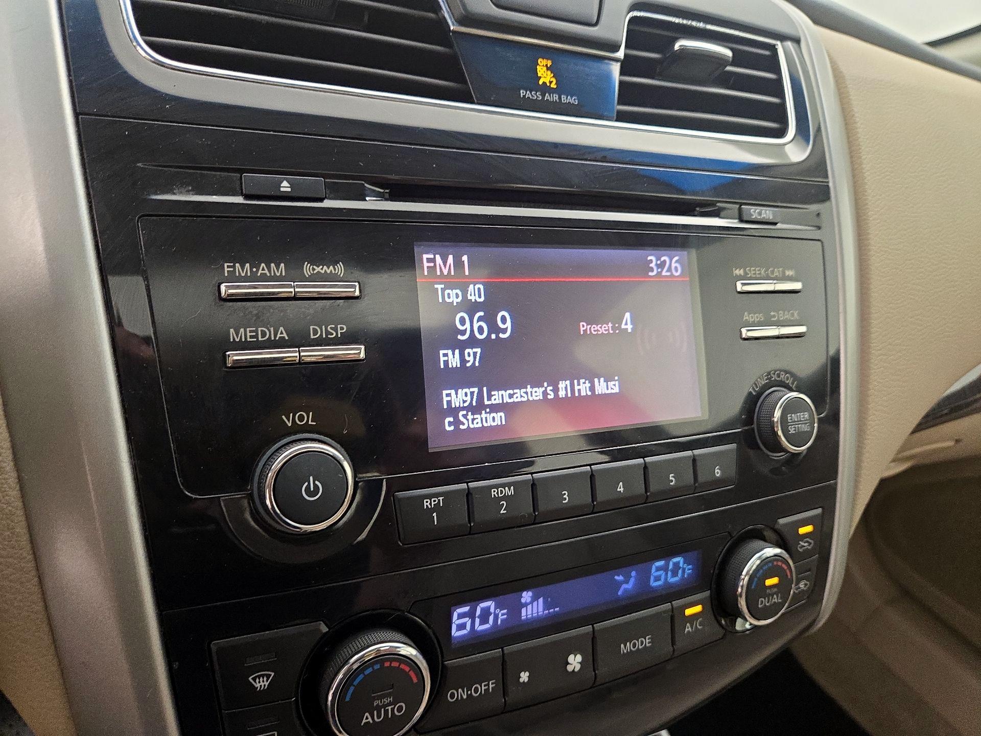 Thumbnail: 2014 Nissan Altima - 15