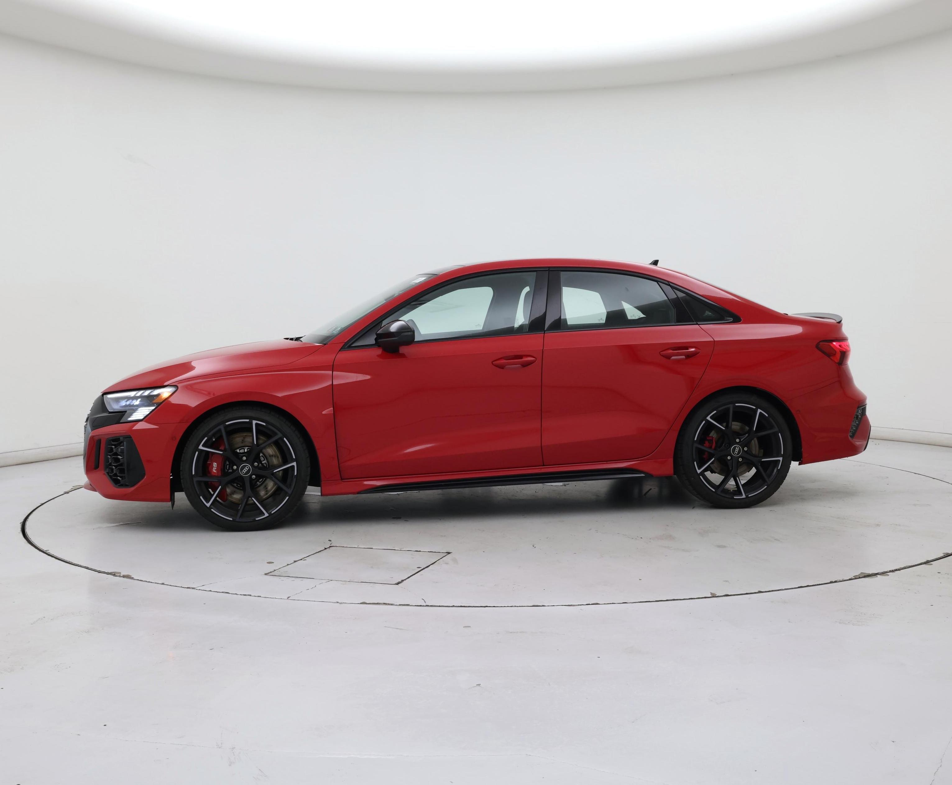 Thumbnail: 2023 Audi RS 3 - 3