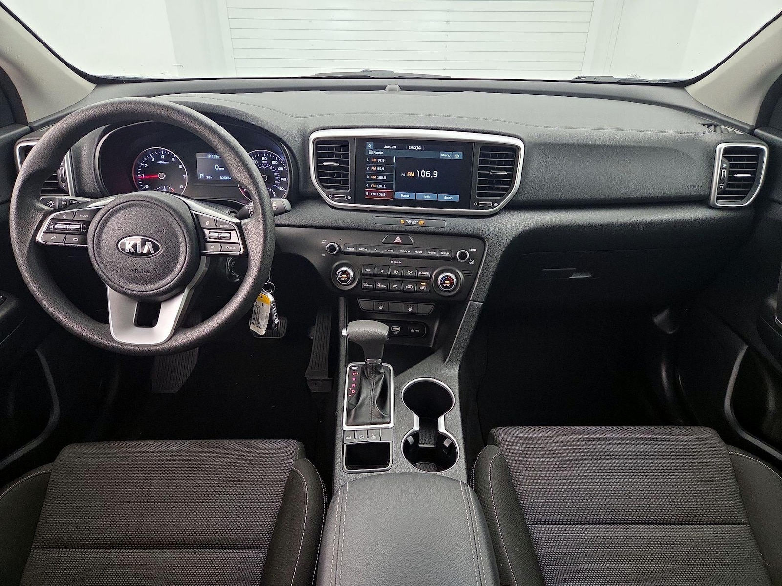 2021 Kia Sportage LX - Photo 10