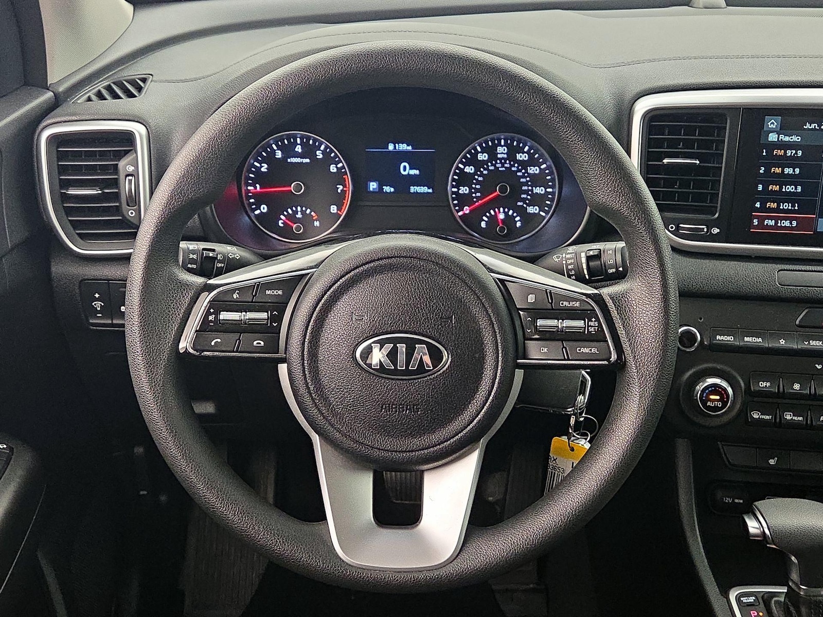 2021 Kia Sportage LX - Photo 11