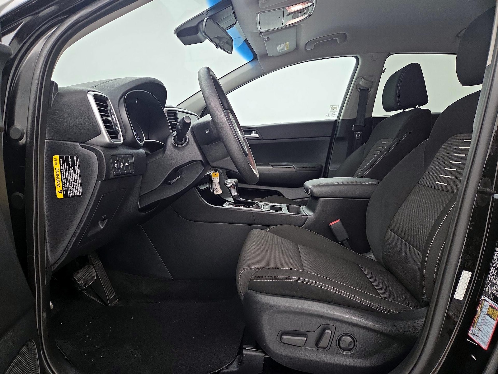 2021 Kia Sportage LX - Photo 12