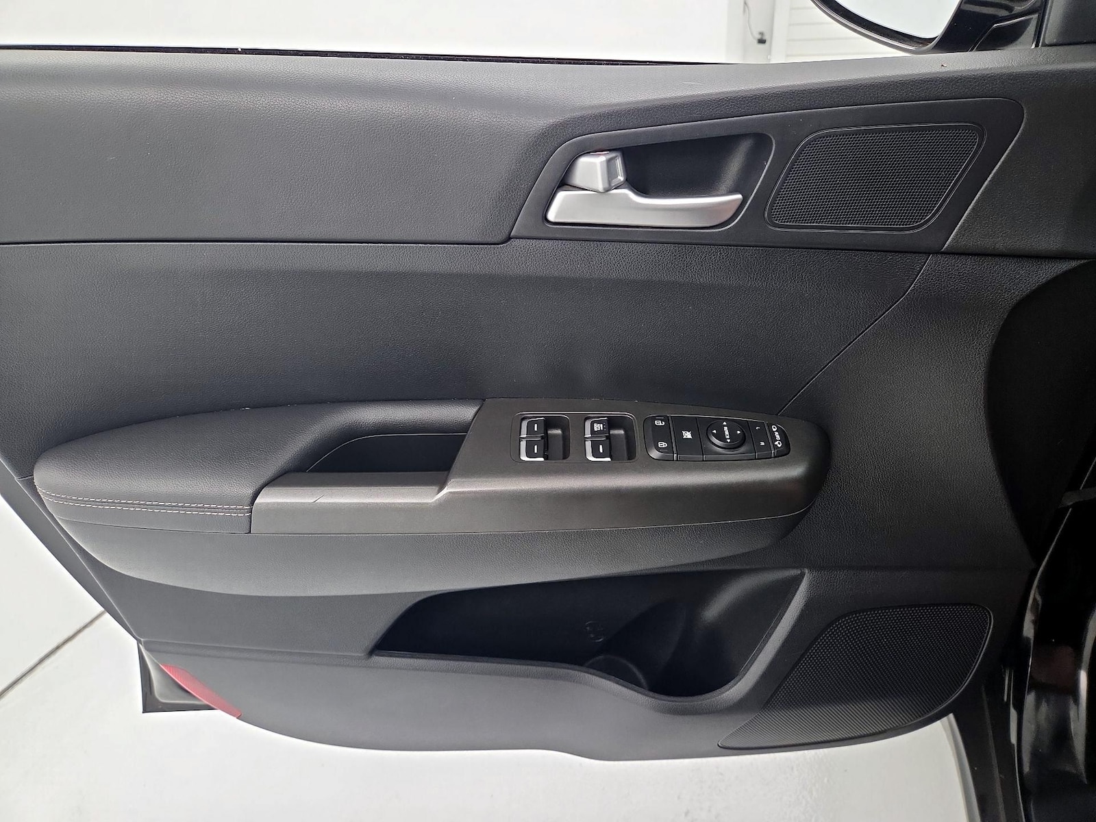 2021 Kia Sportage LX - Photo 13