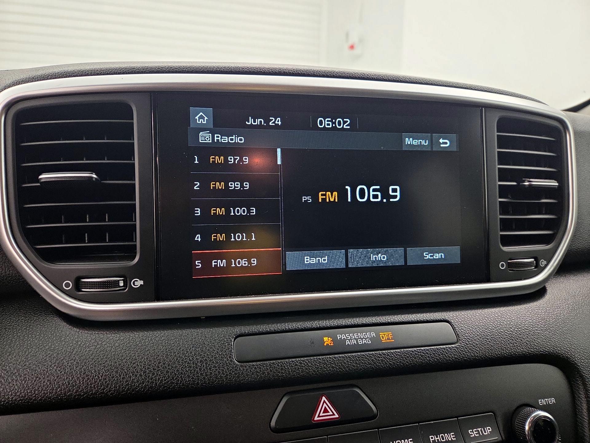 Thumbnail: 2021 Kia Sportage - 15