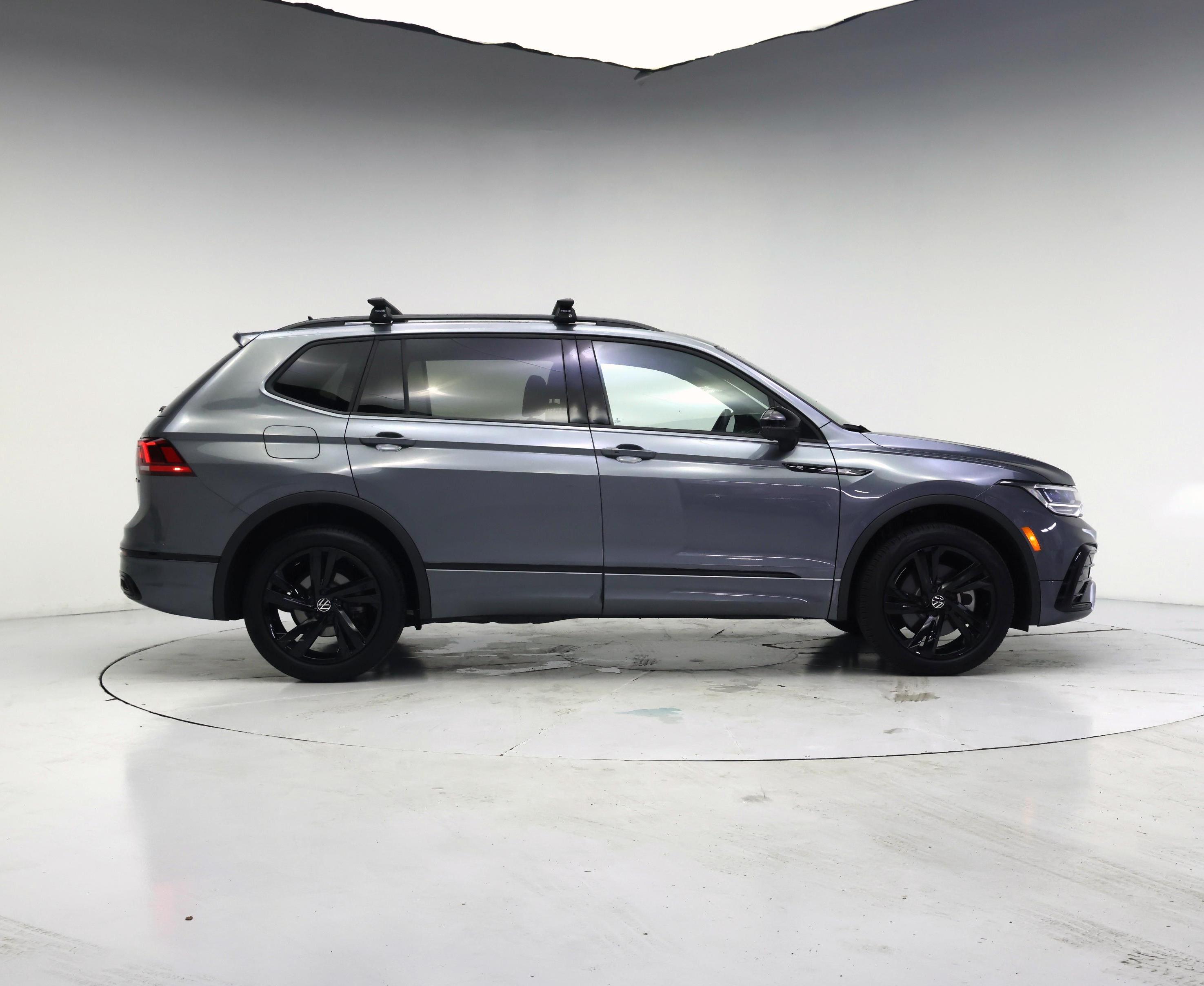 Thumbnail: 2024 Volkswagen Tiguan - 7