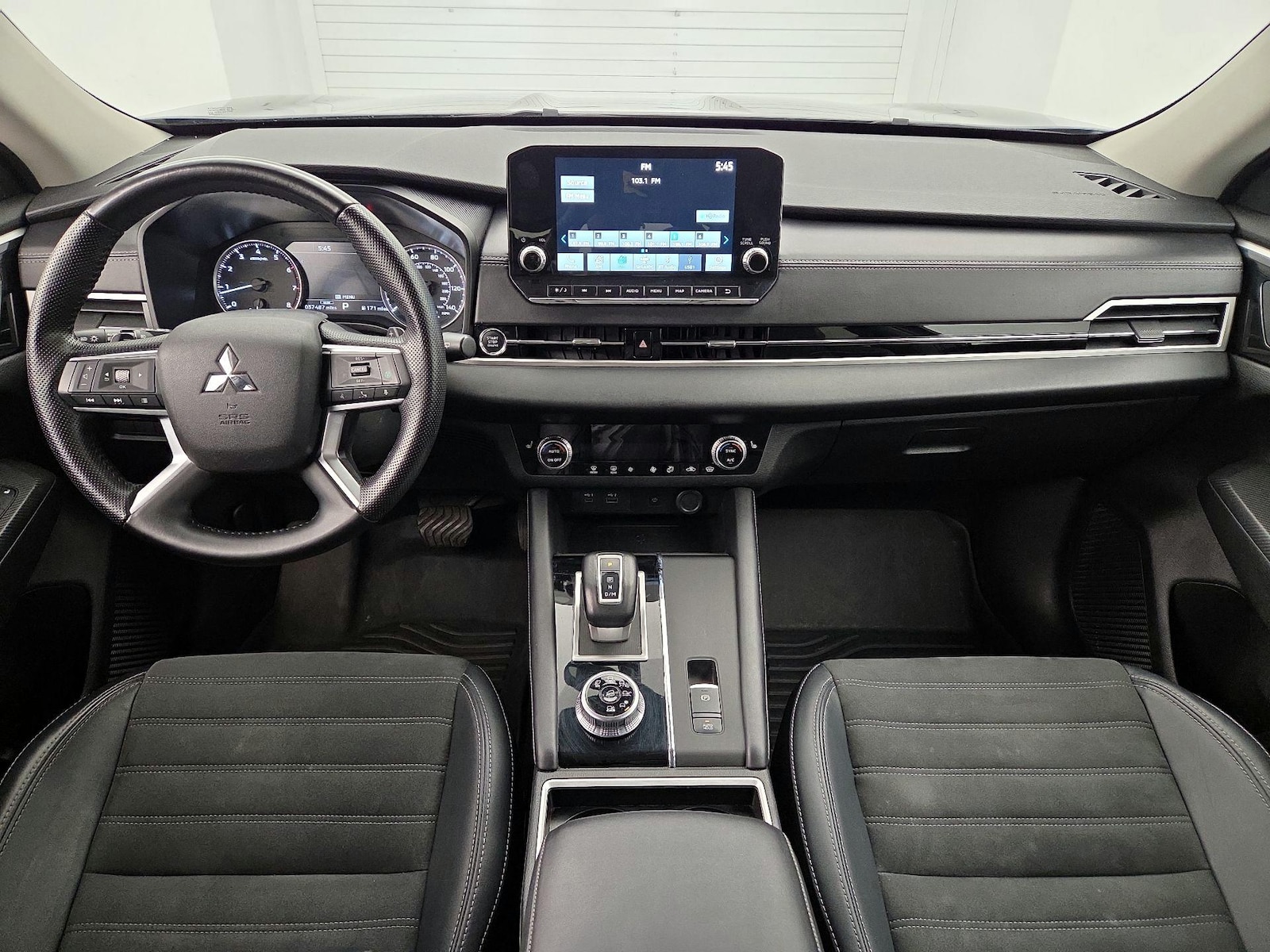 Apple CarPlay® & Android Auto™