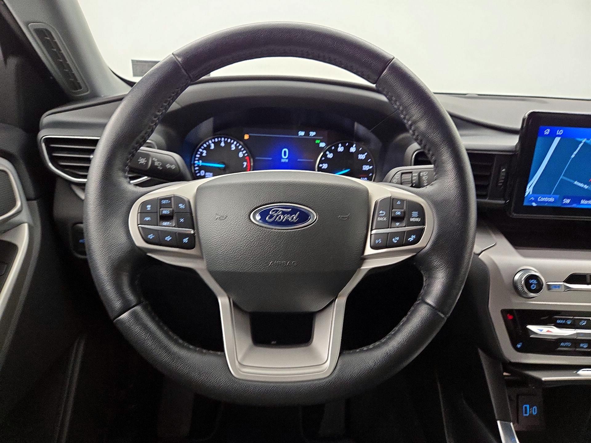 Thumbnail: 2022 Ford Explorer - 10