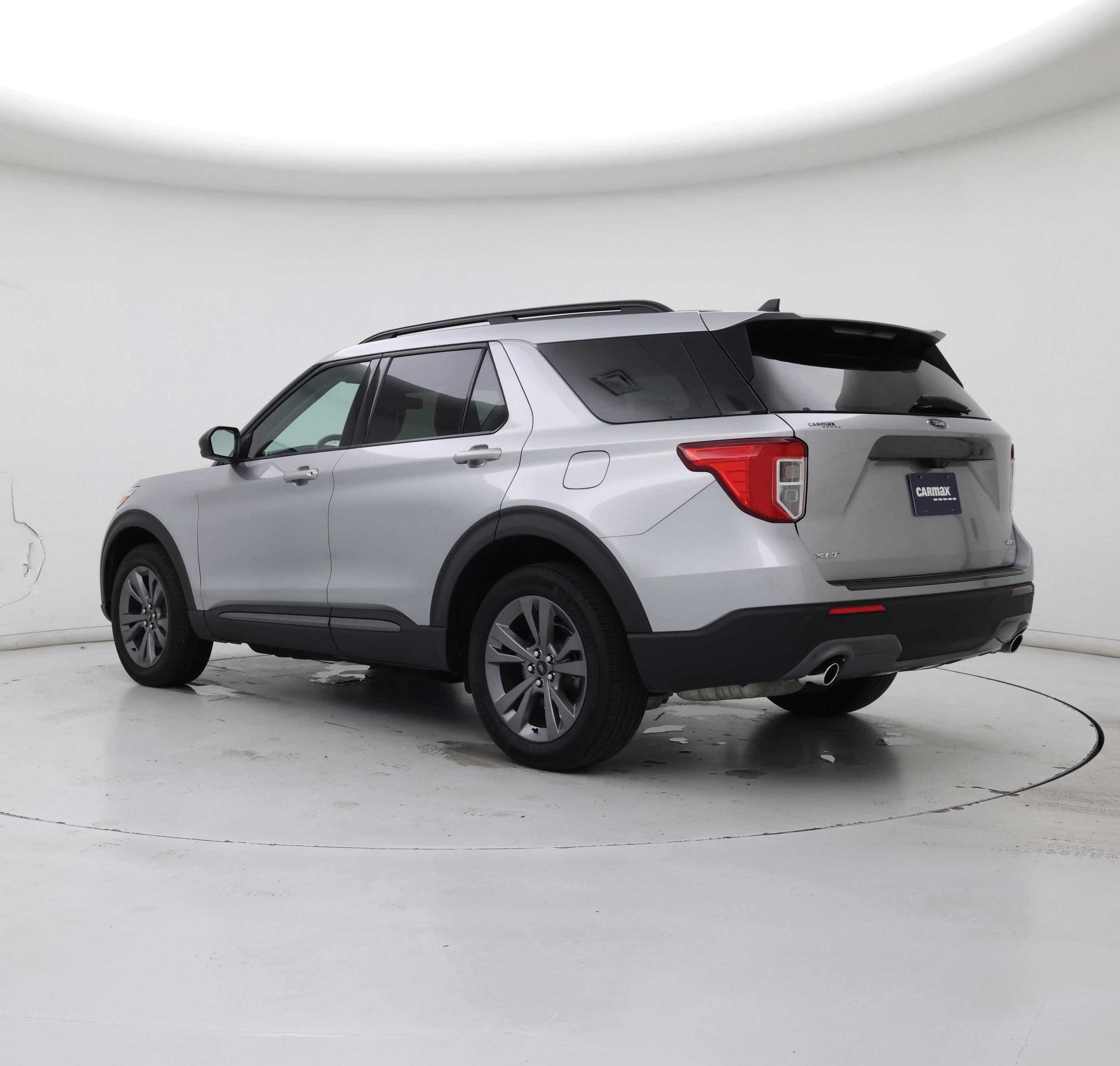 Thumbnail: 2022 Ford Explorer - 2