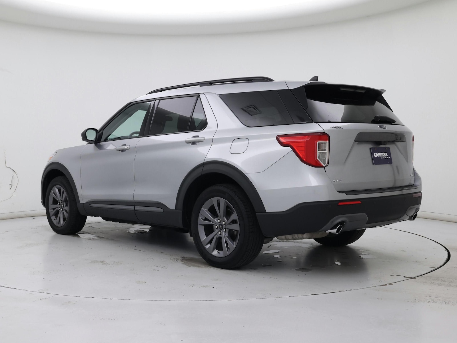2022 Ford Explorer XLT - Photo 3