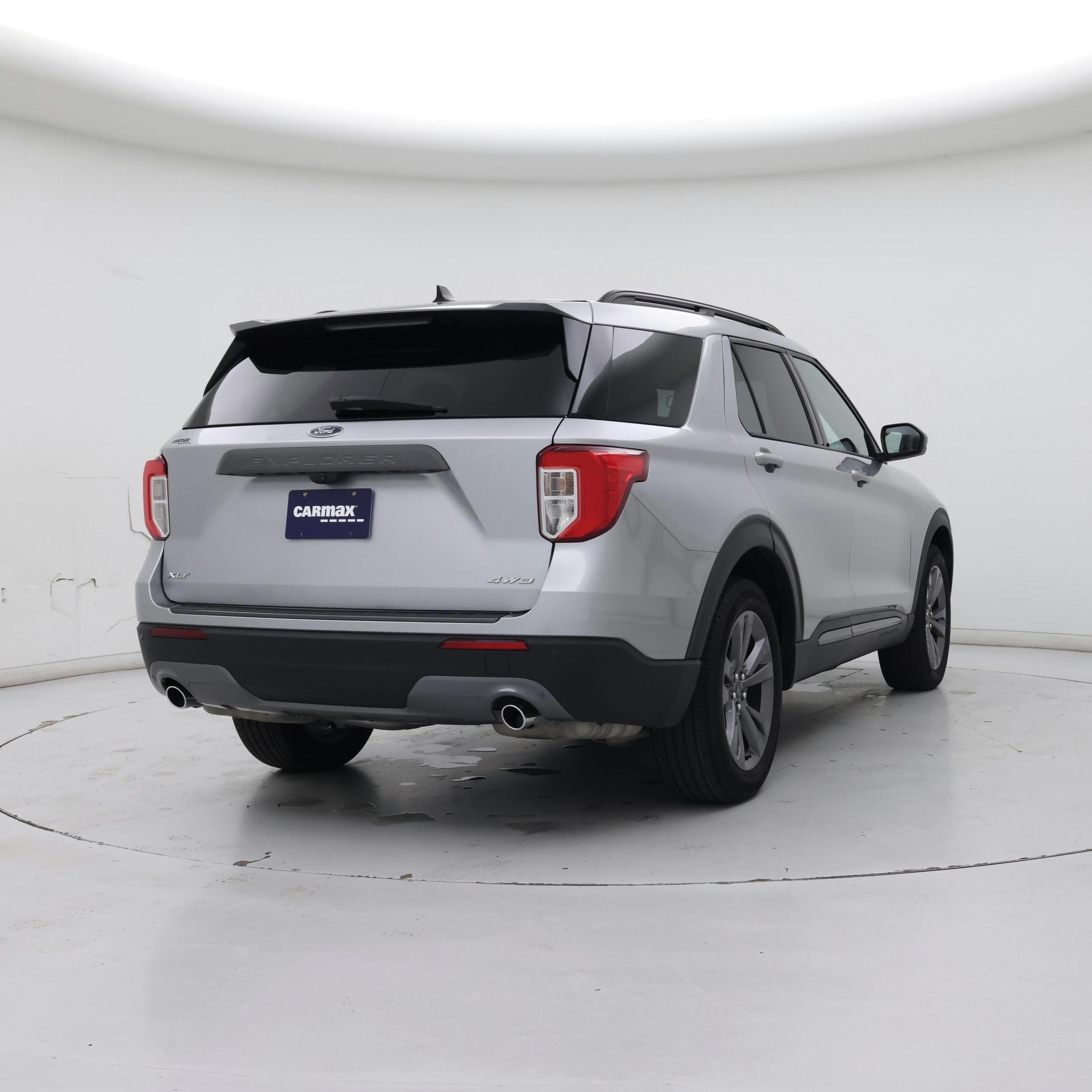 Thumbnail: 2022 Ford Explorer - 8