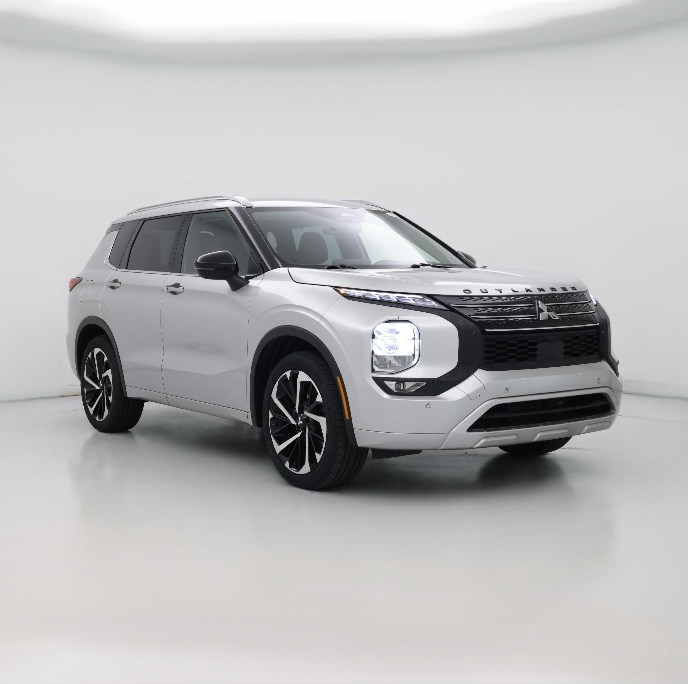 Thumbnail: 2023 Mitsubishi Outlander - 1
