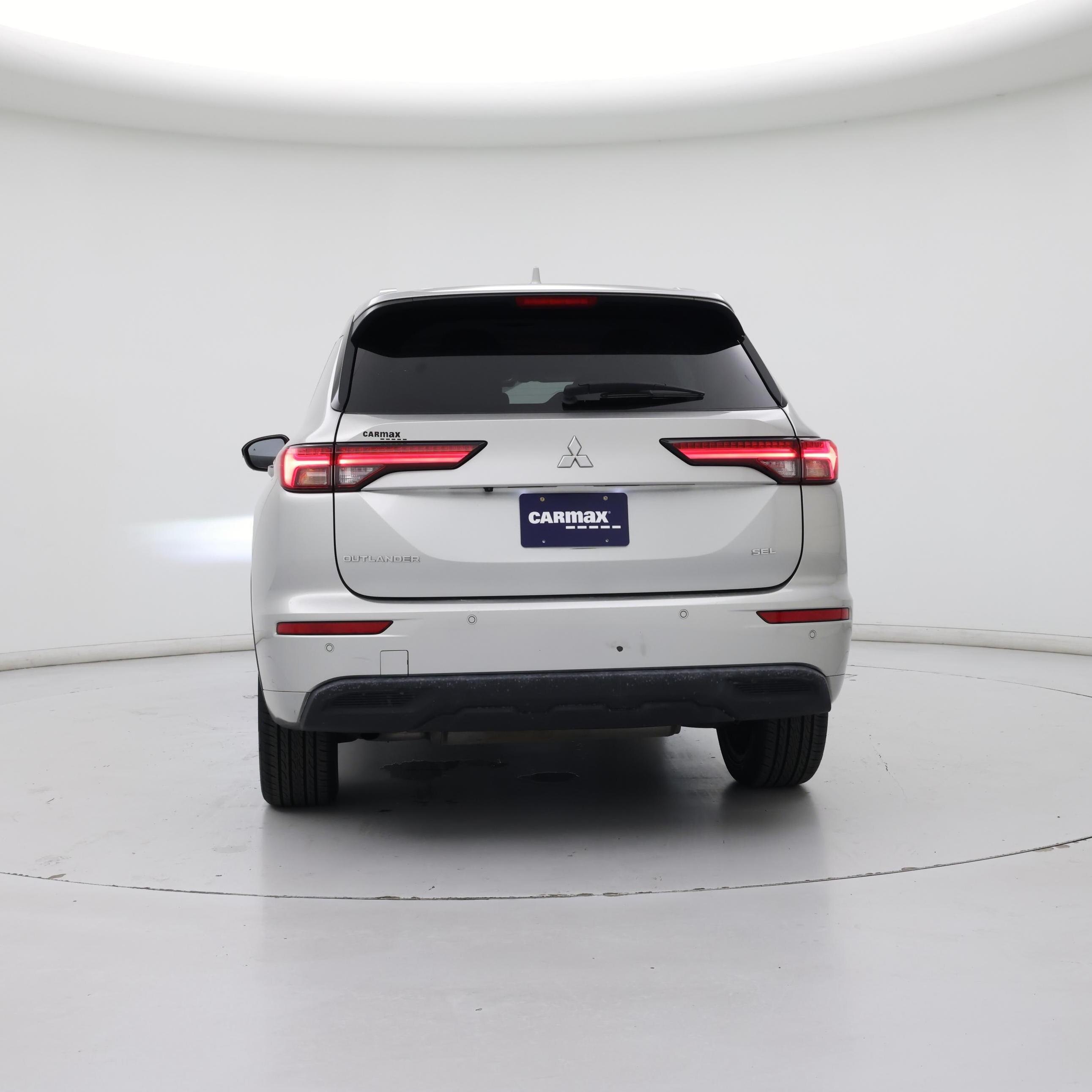 Thumbnail: 2023 Mitsubishi Outlander - 6