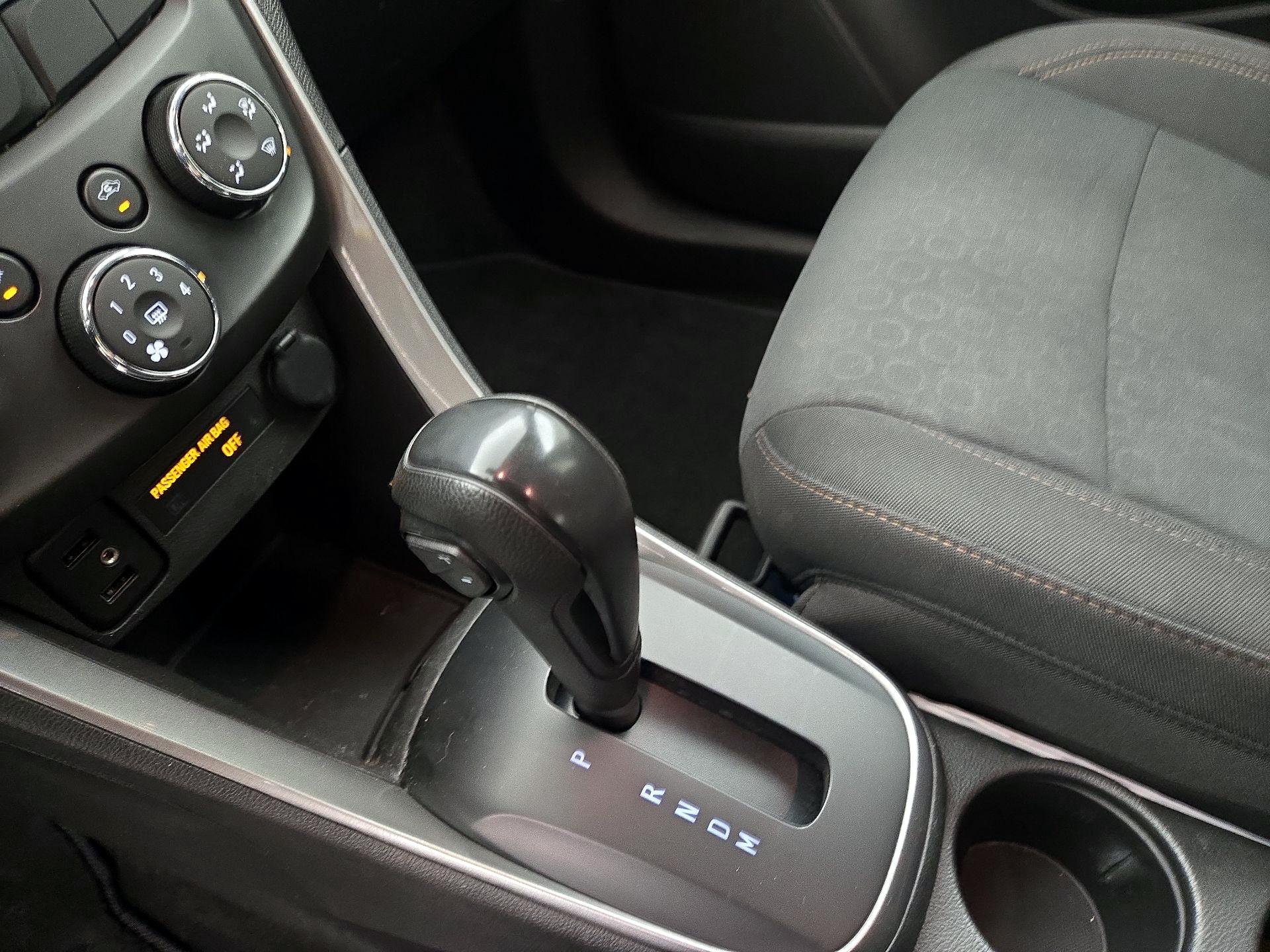 Thumbnail: 2022 Chevrolet Trax - 16