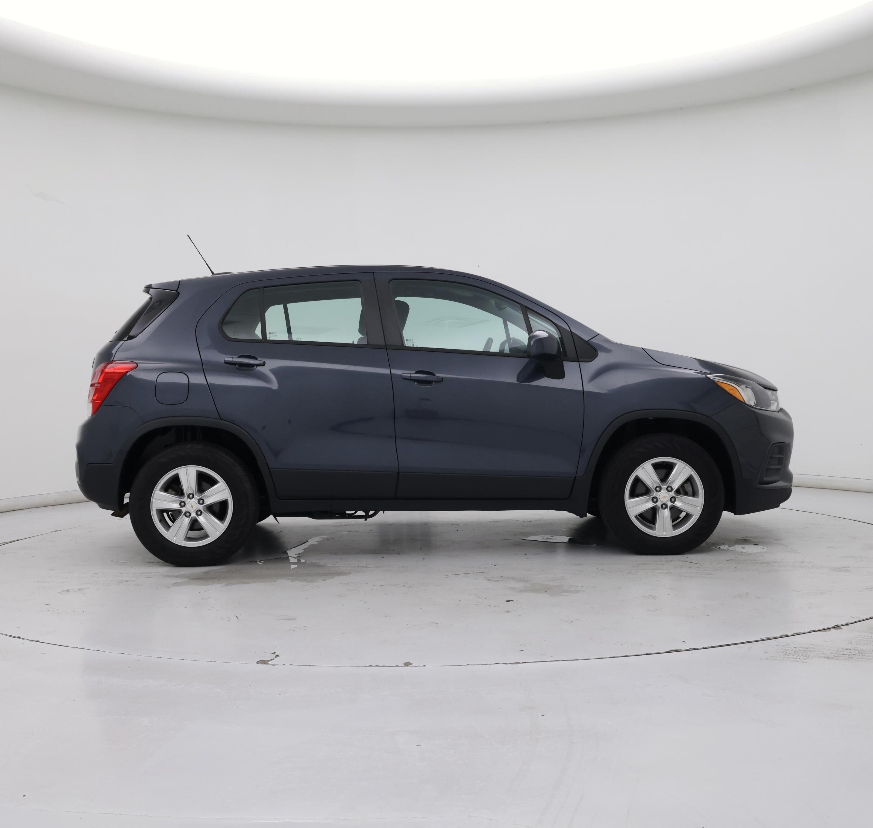Thumbnail: 2022 Chevrolet Trax - 7