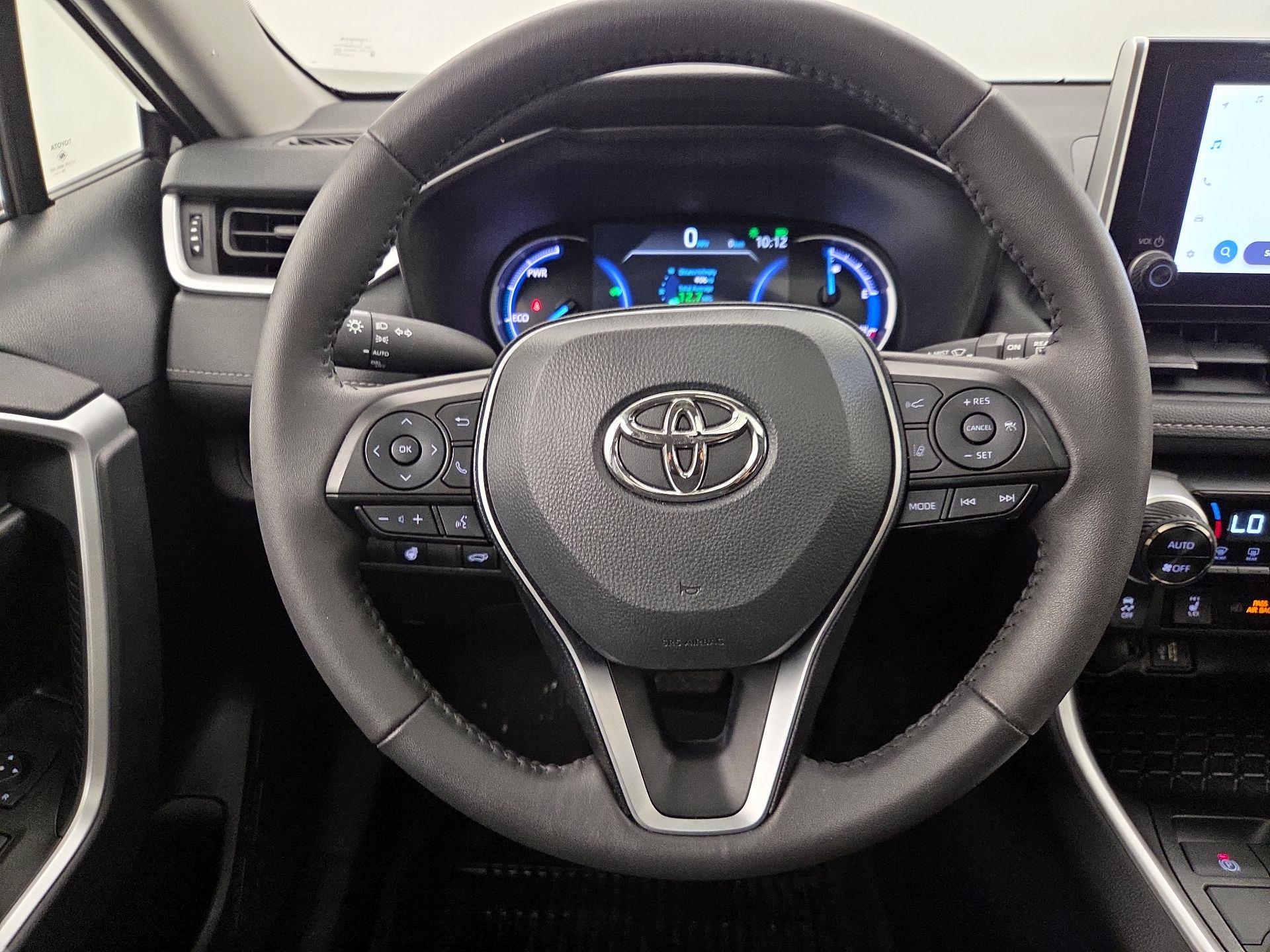 Thumbnail: 2025 Toyota RAV4 - 10