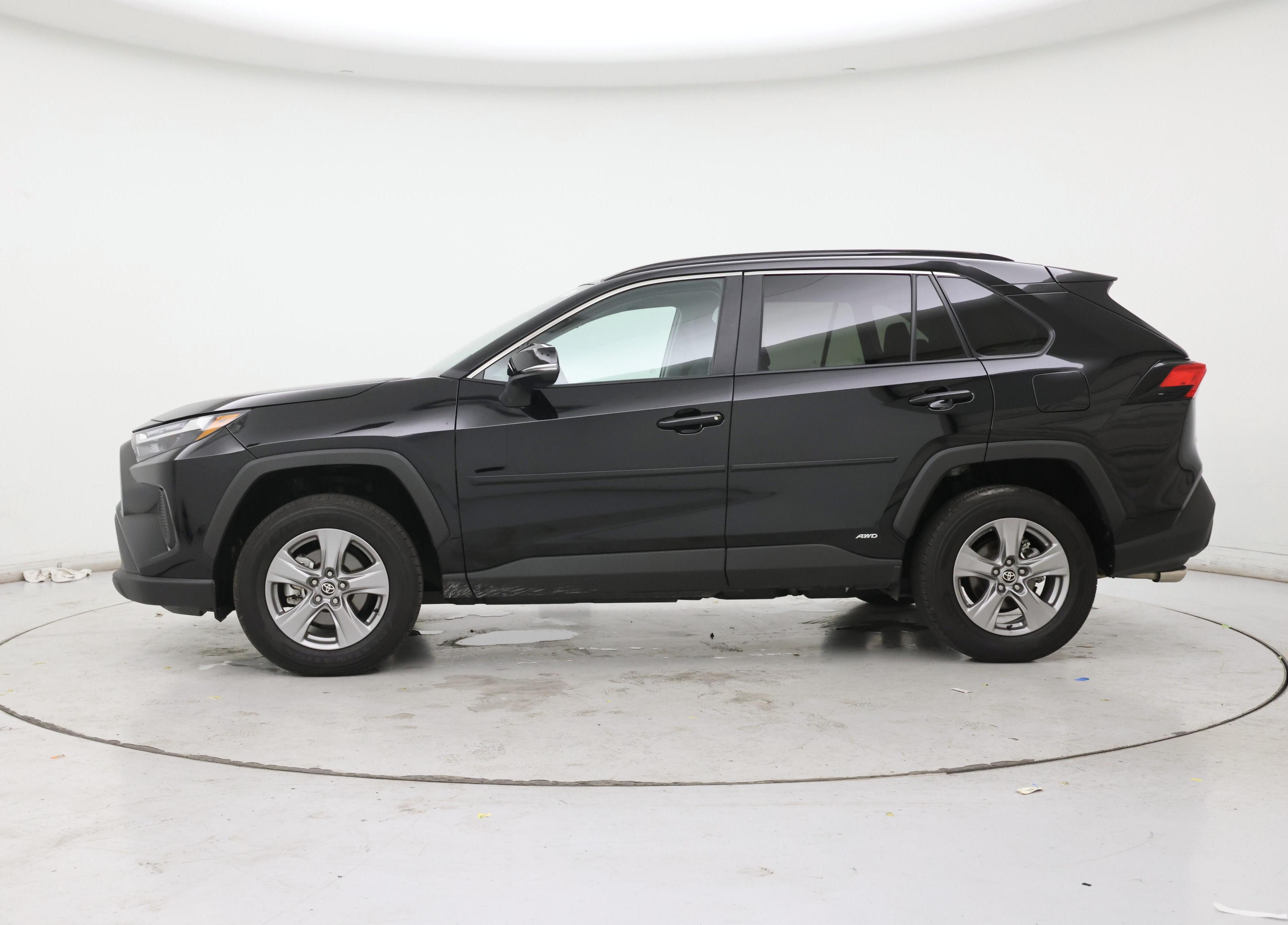 Thumbnail: 2025 Toyota RAV4 - 3