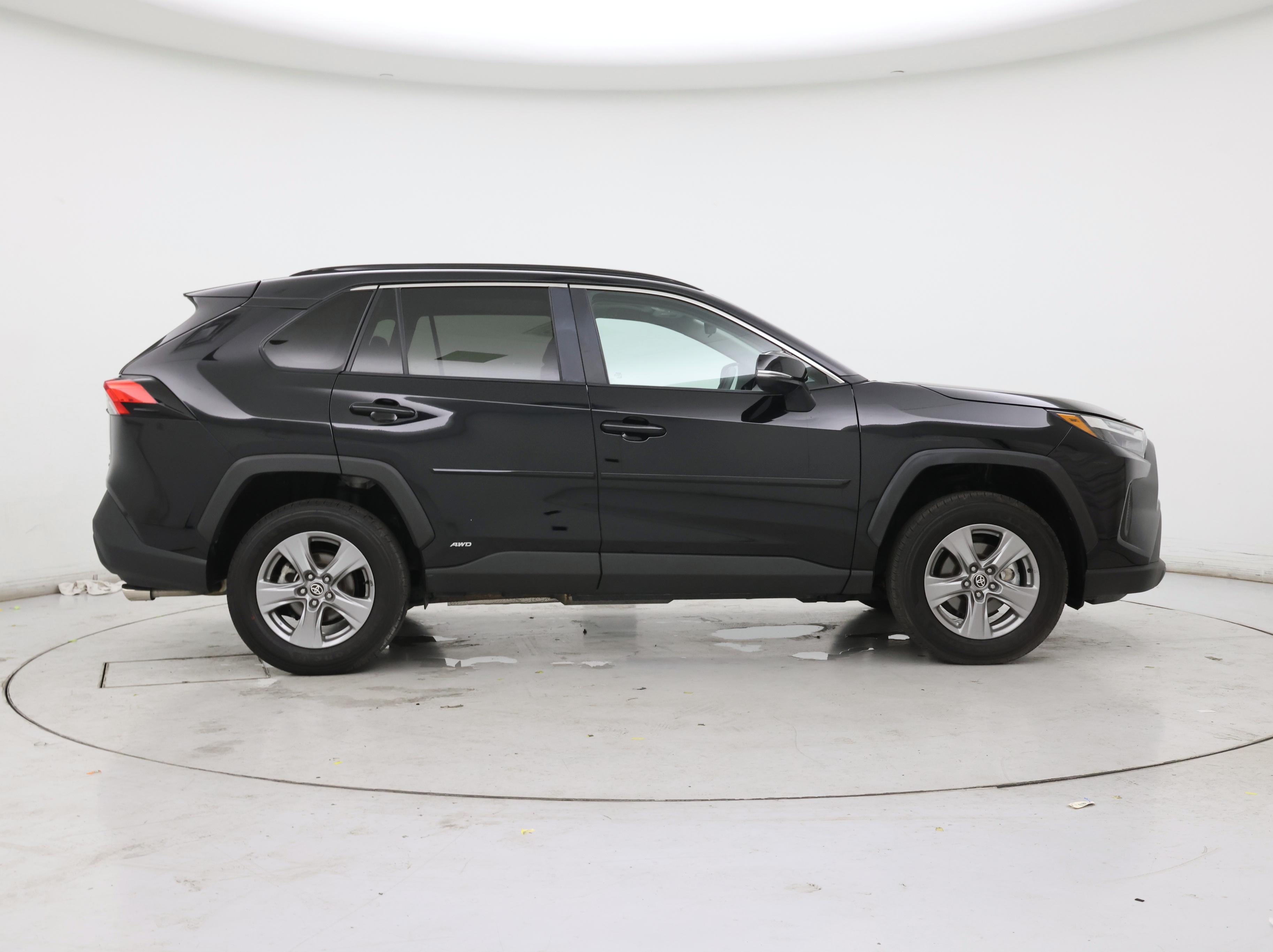 Thumbnail: 2025 Toyota RAV4 - 7