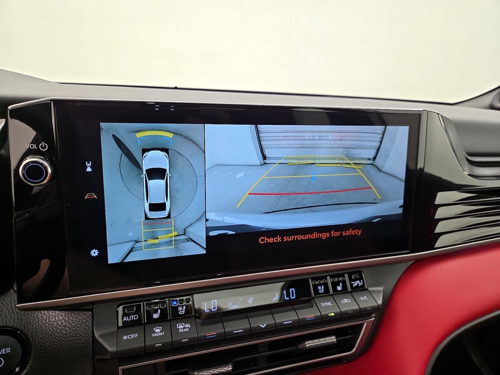 2026 Toyota Camry XSE - Photo 15